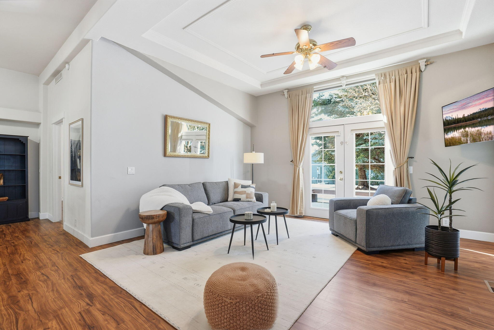 1045 W Collier Glacier Drive