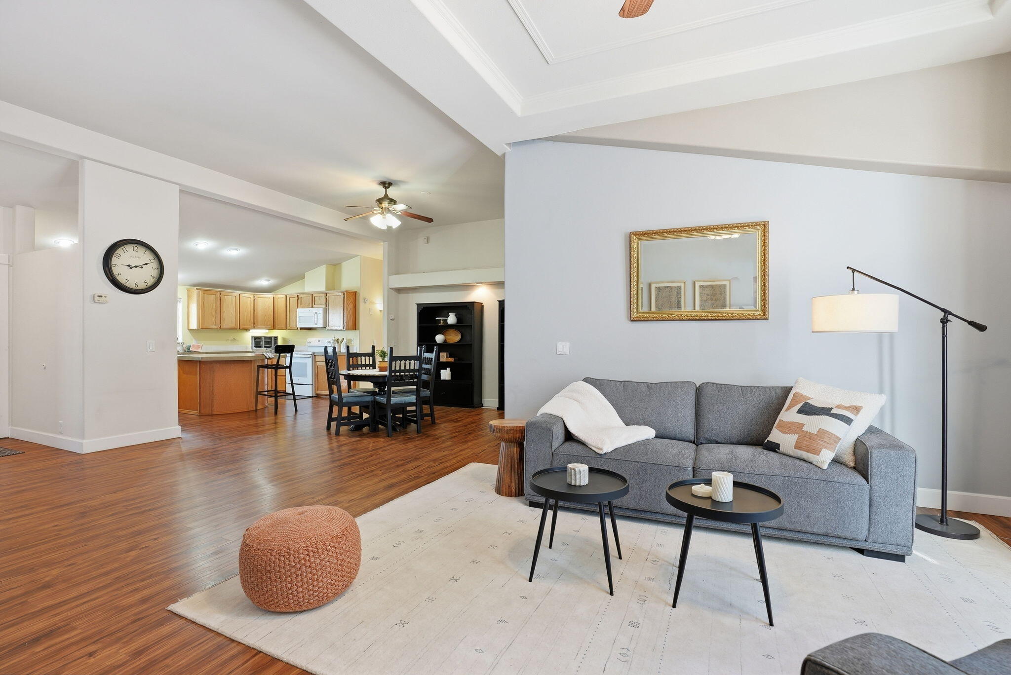 1045 W Collier Glacier Drive