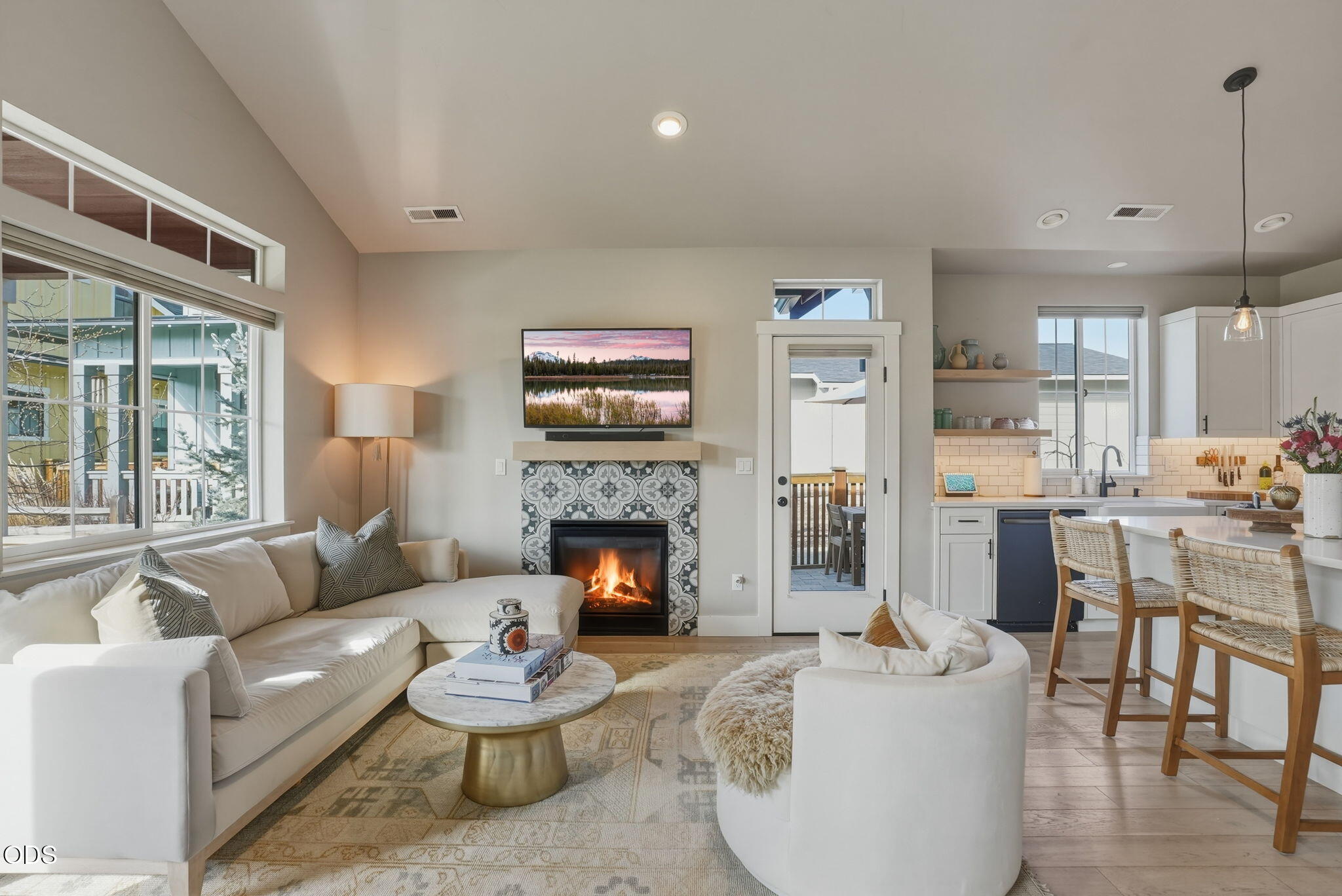 233 W Heising Drive