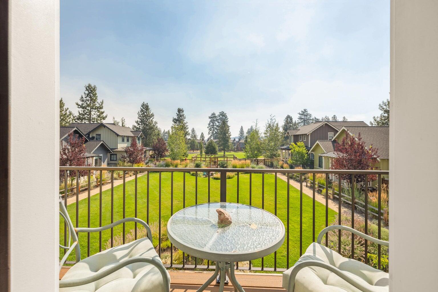 1112 N Wildflower Lane