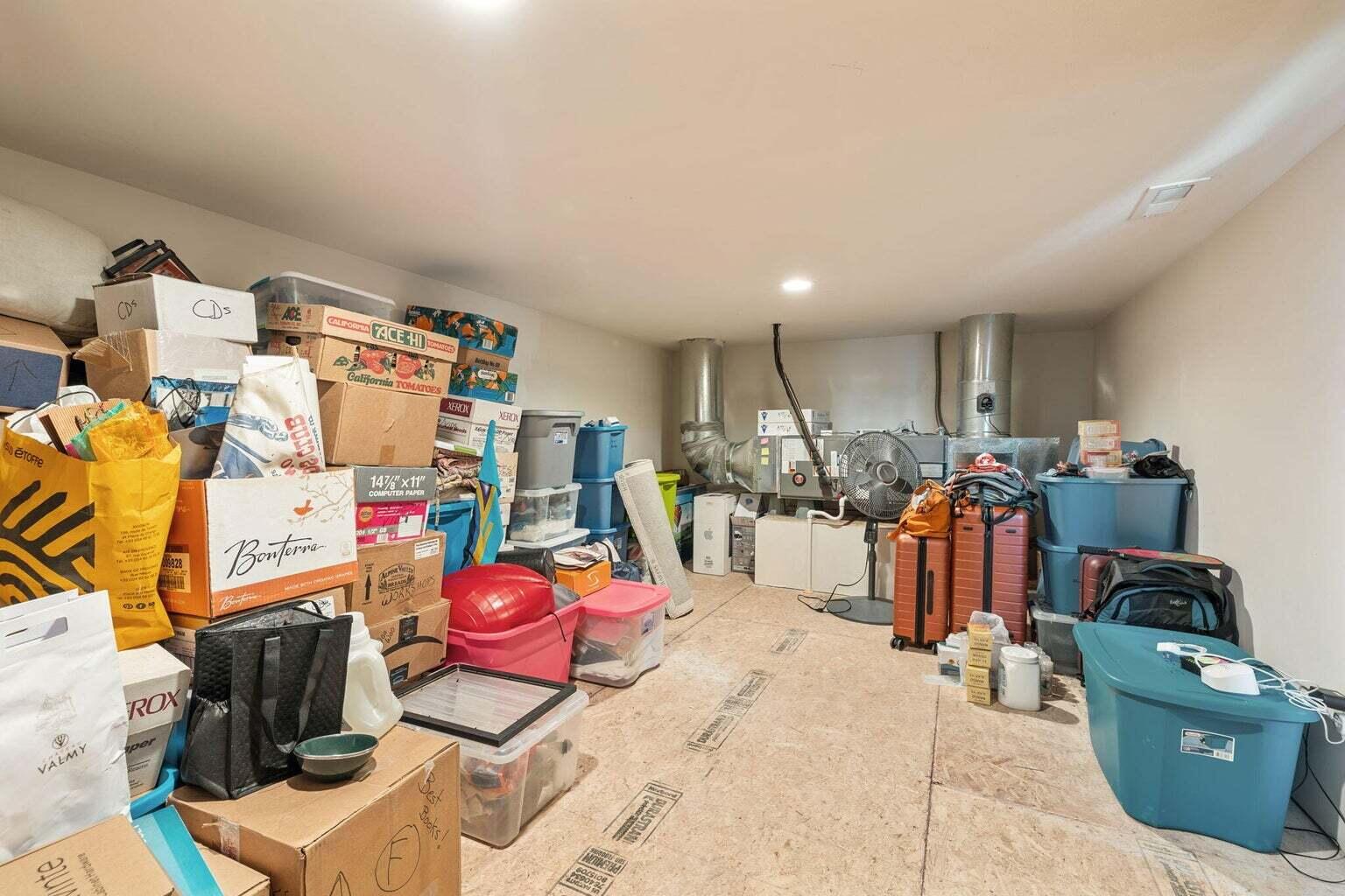 1112 N Wildflower Lane