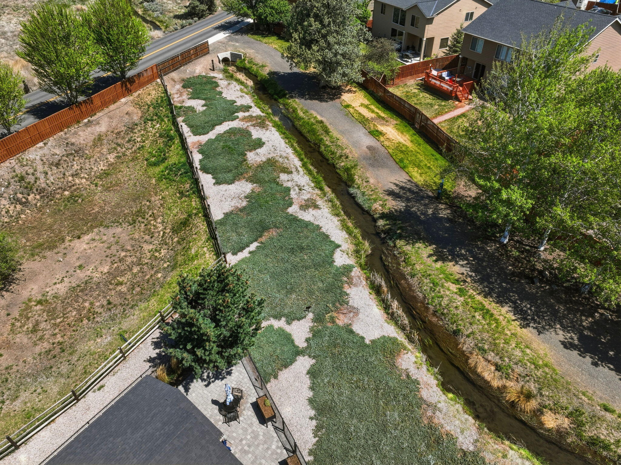 2933 NW Hemlock Lane