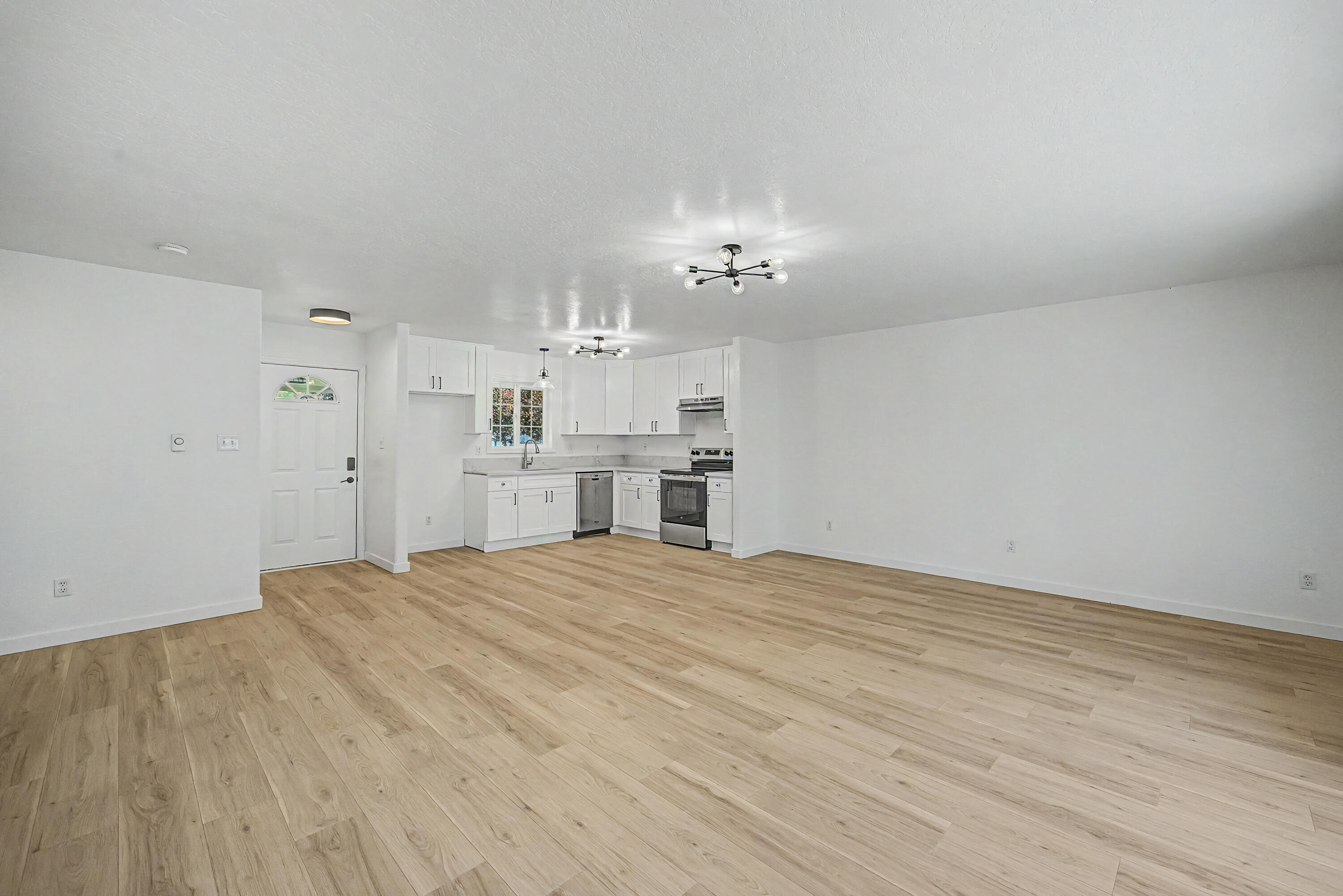 62803 Snowcap Court