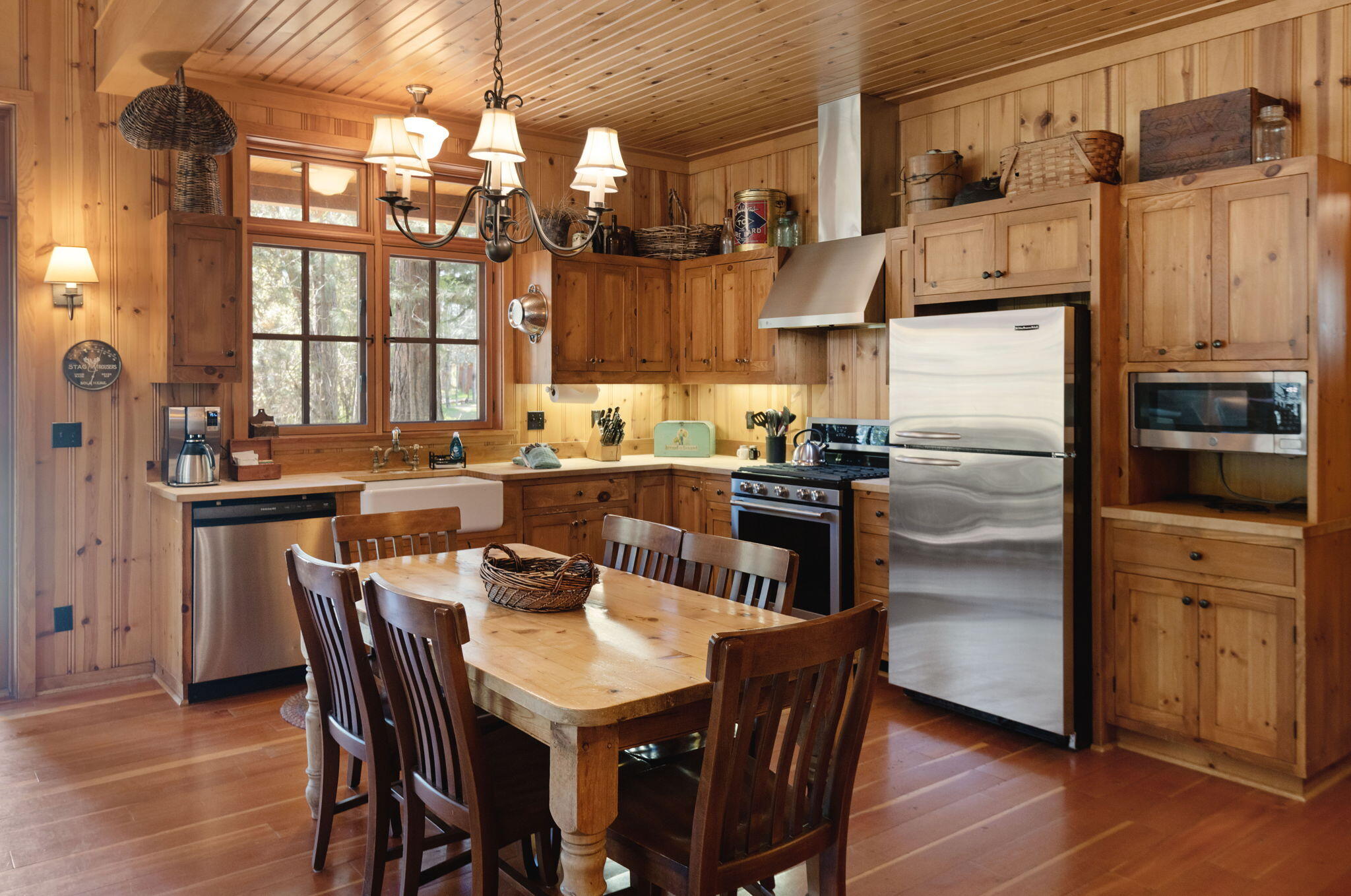 13375 SW Forest Service Road, Cabin 18 U1