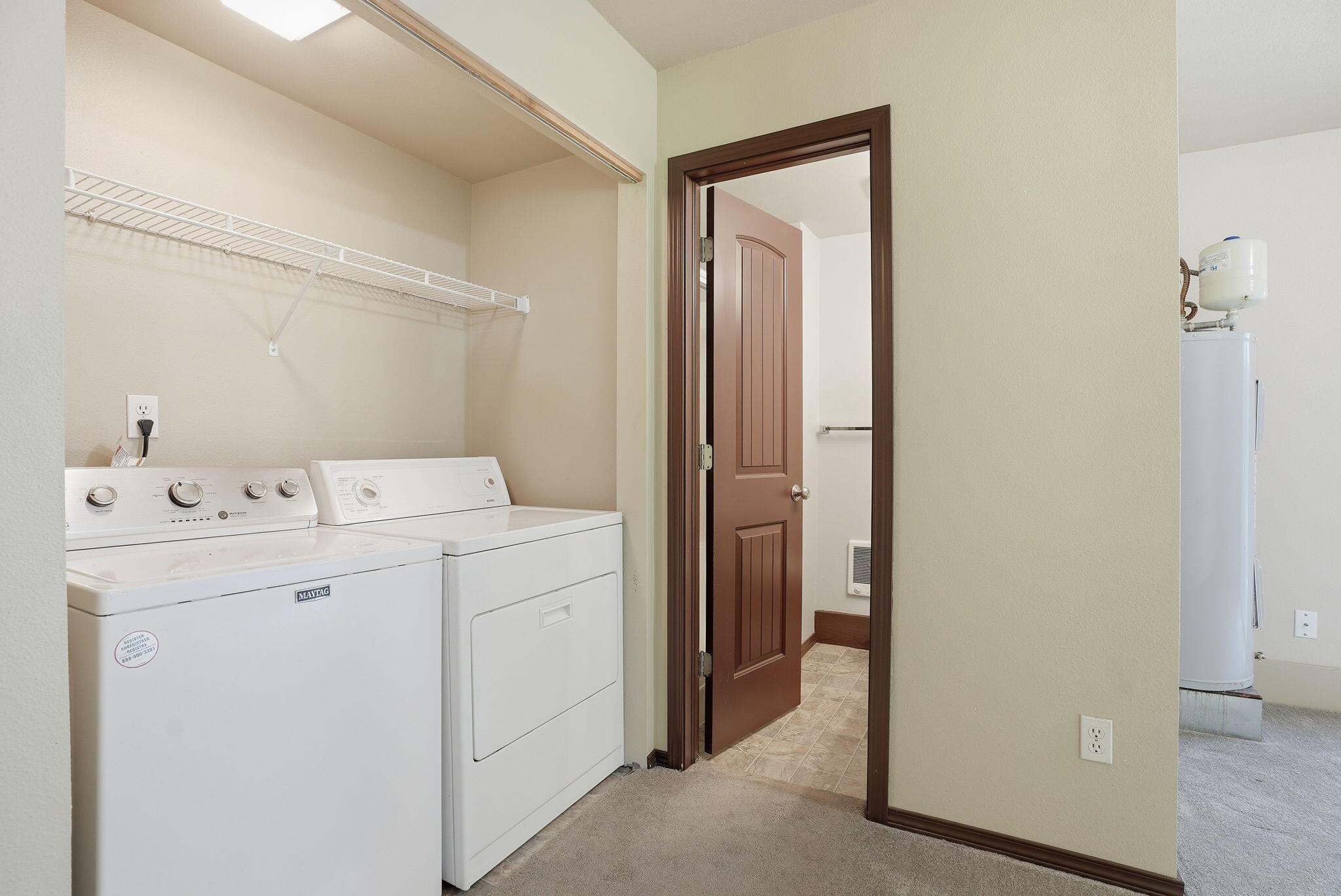 220 N Rope Place