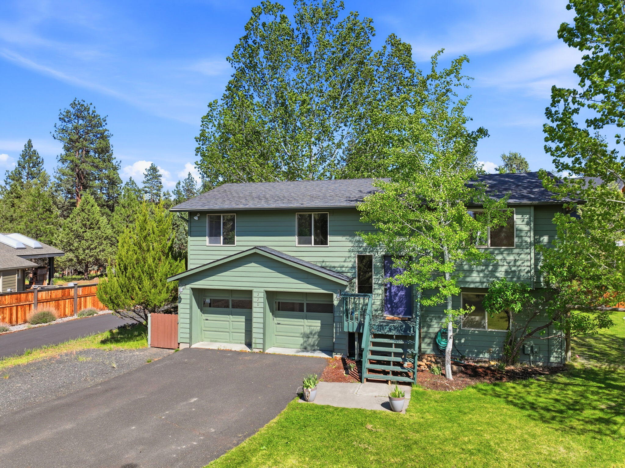 220 N Rope Place