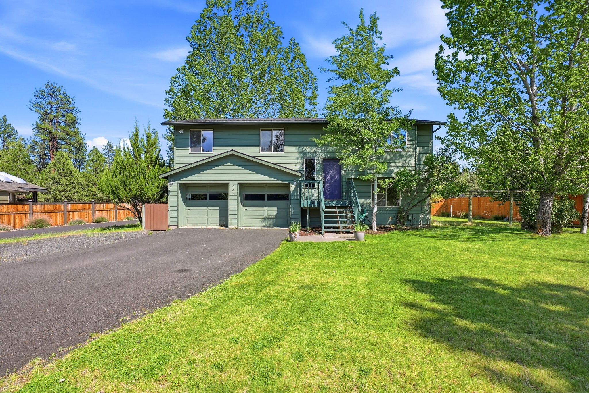 220 N Rope Place