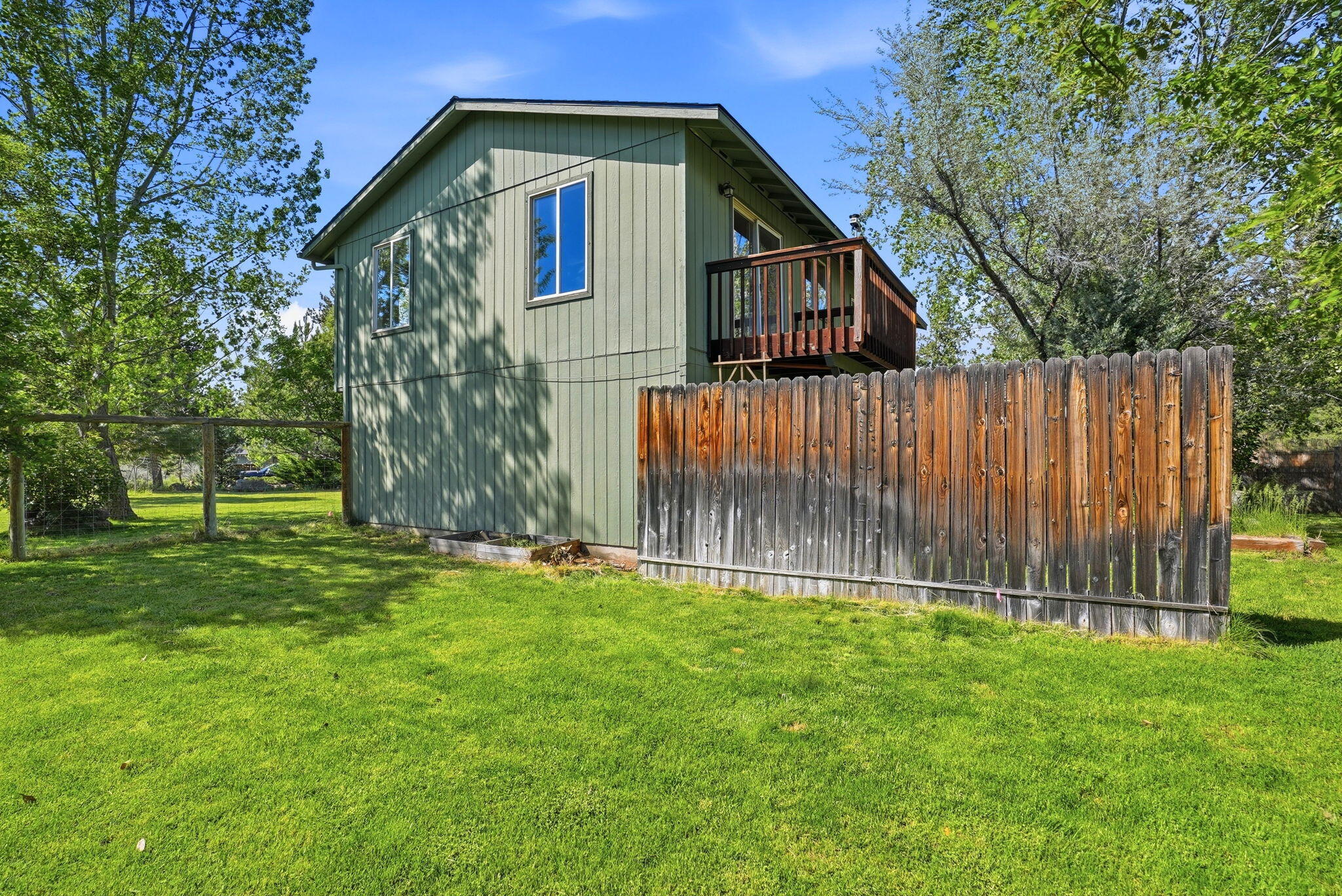 220 N Rope Place