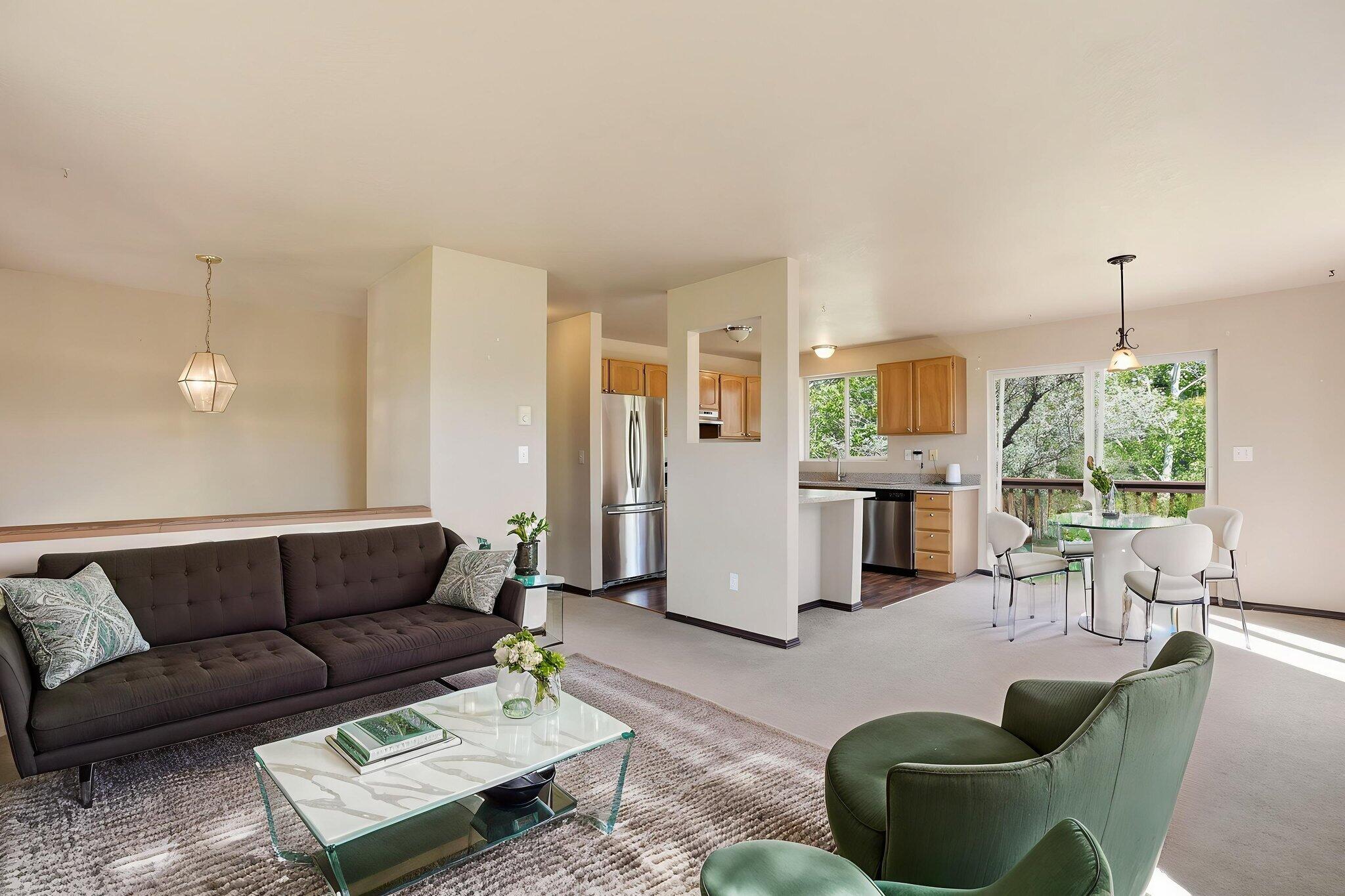220 N Rope Place