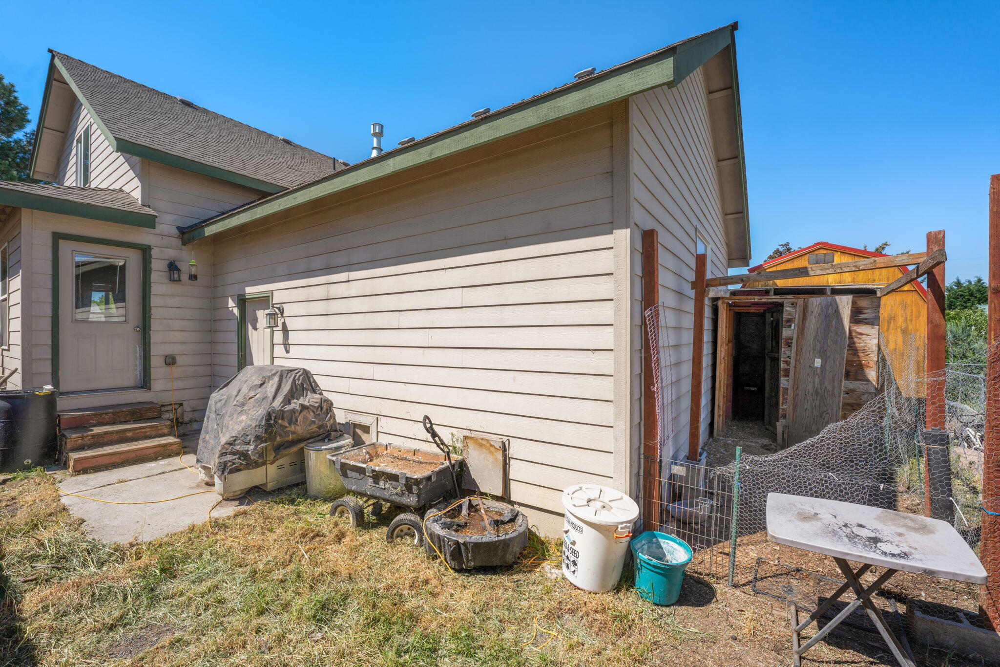 251 NW 8th Street