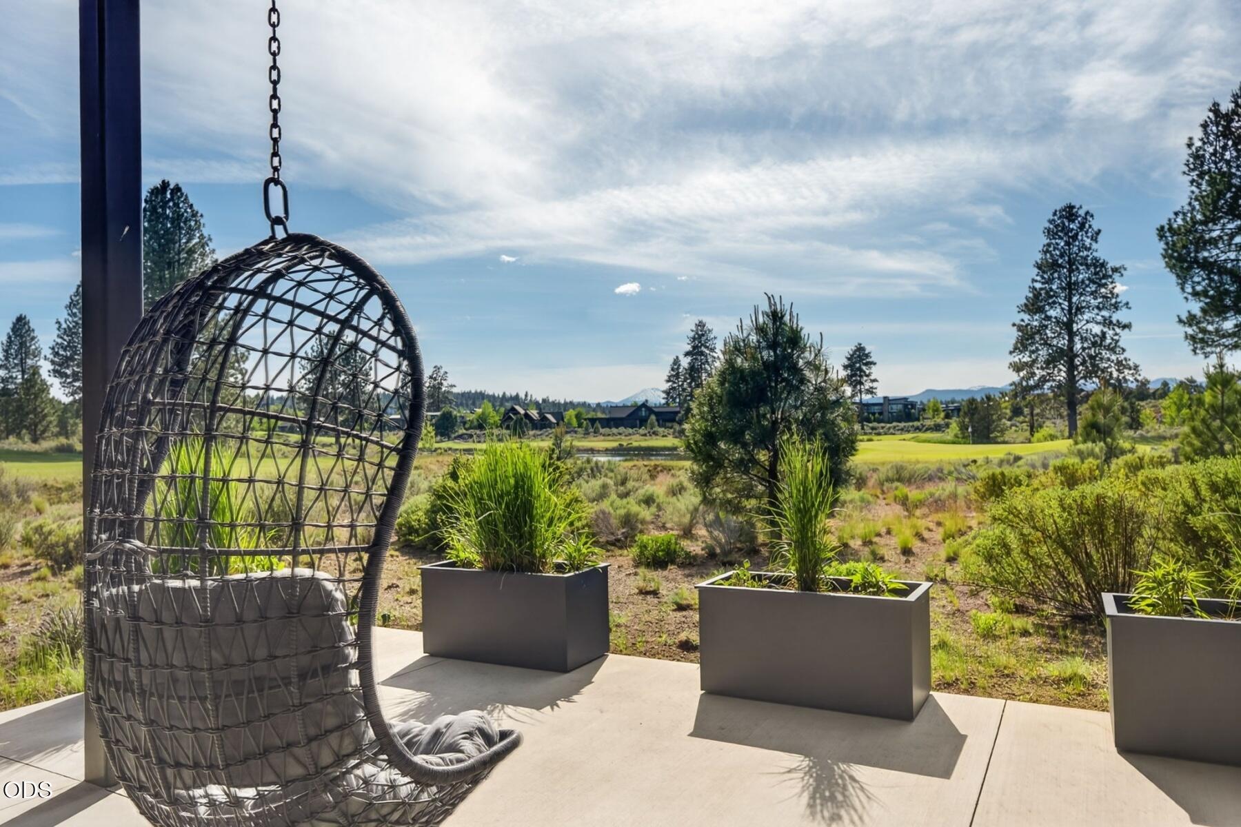 61591 Hosmer Lake Drive