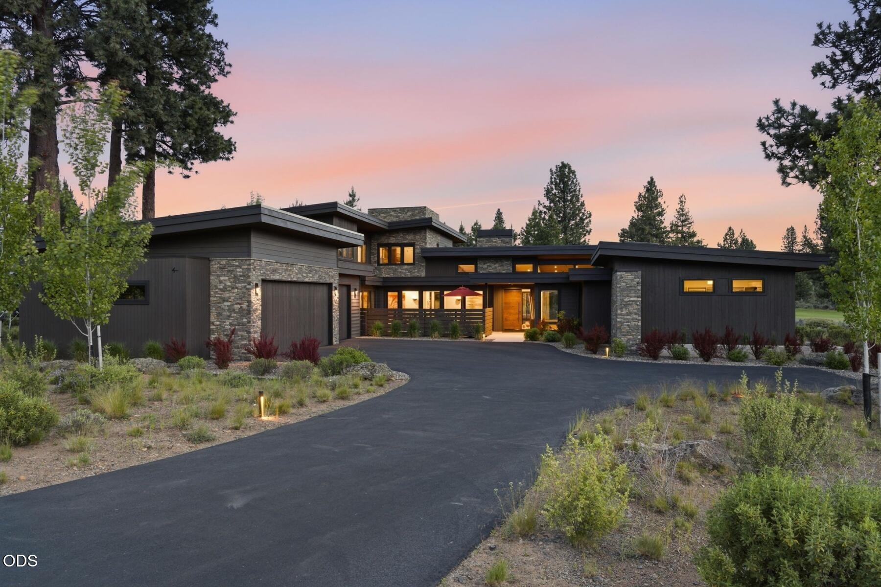 61591 Hosmer Lake Drive