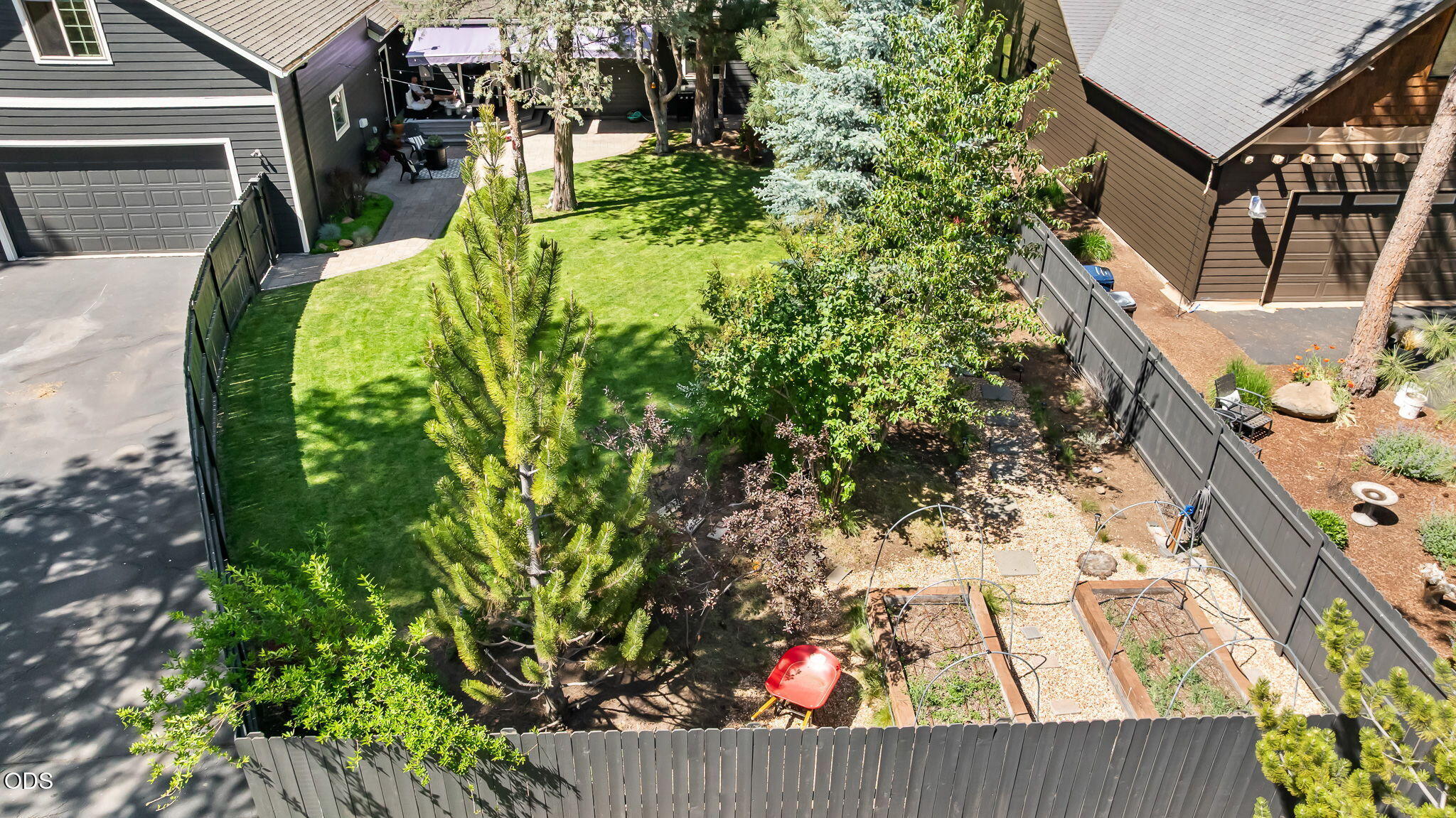 1117 E Creekside Court