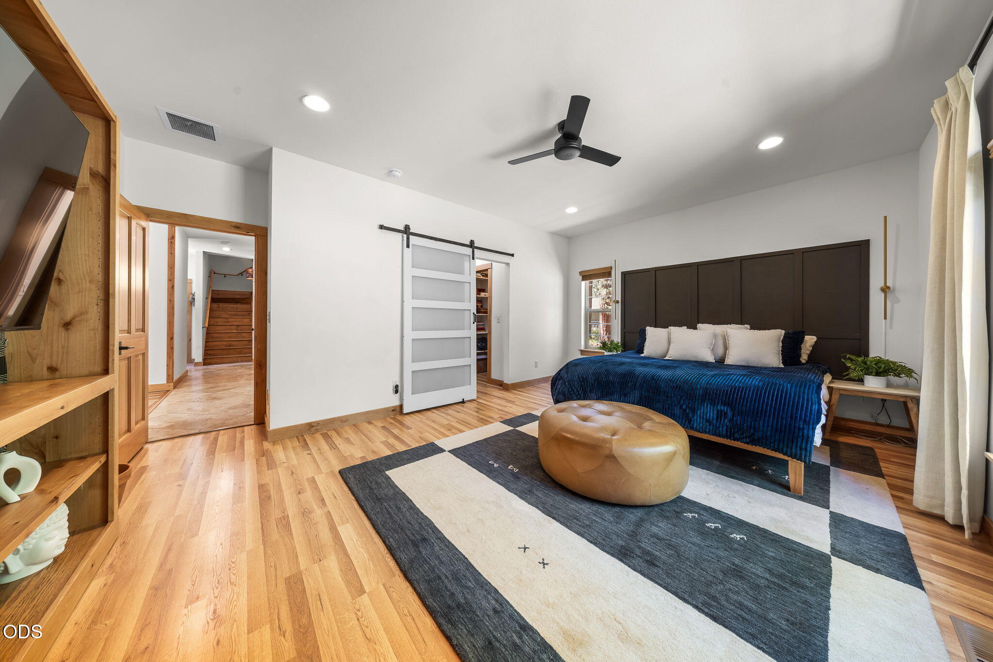 1117 E Creekside Court