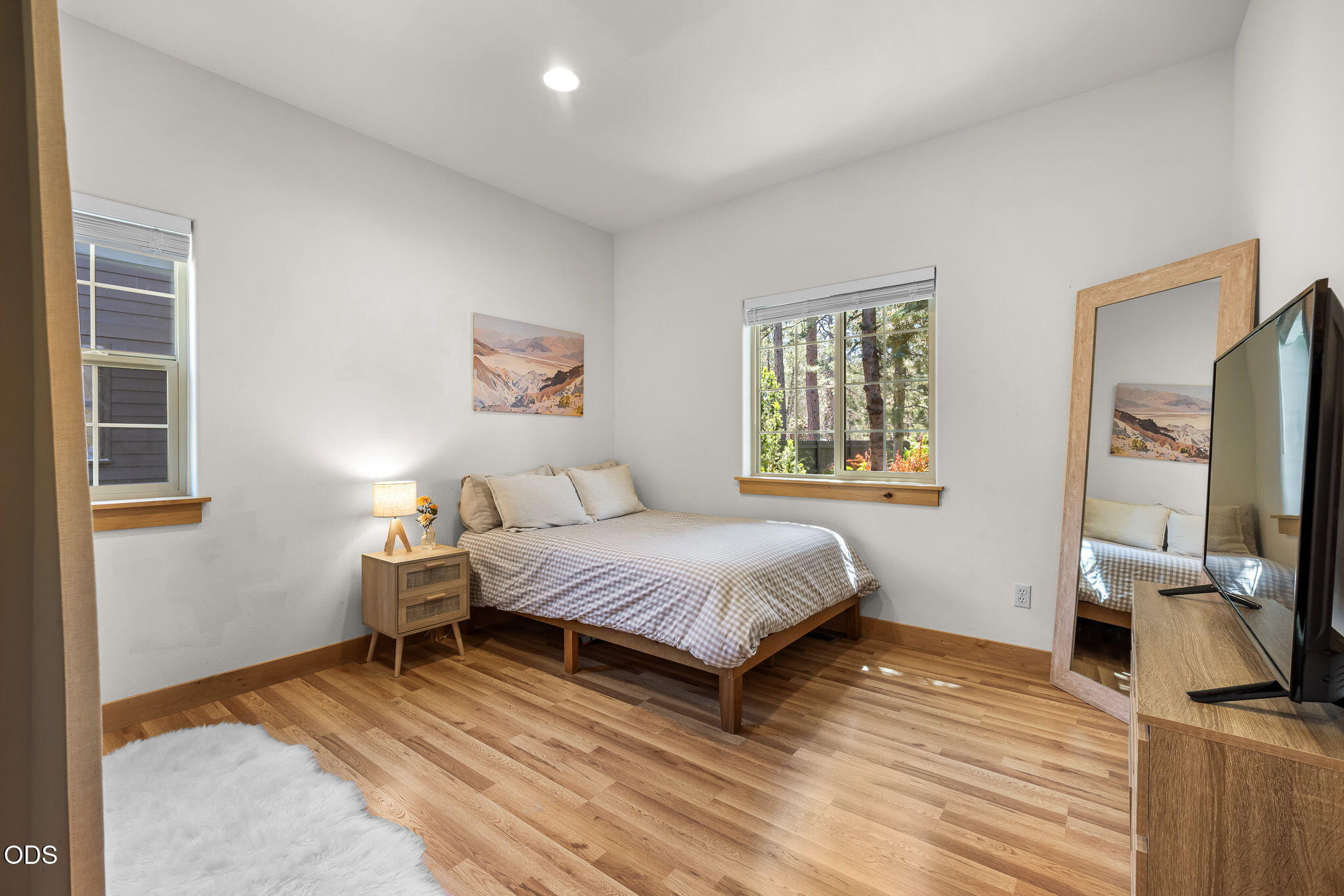 1117 E Creekside Court