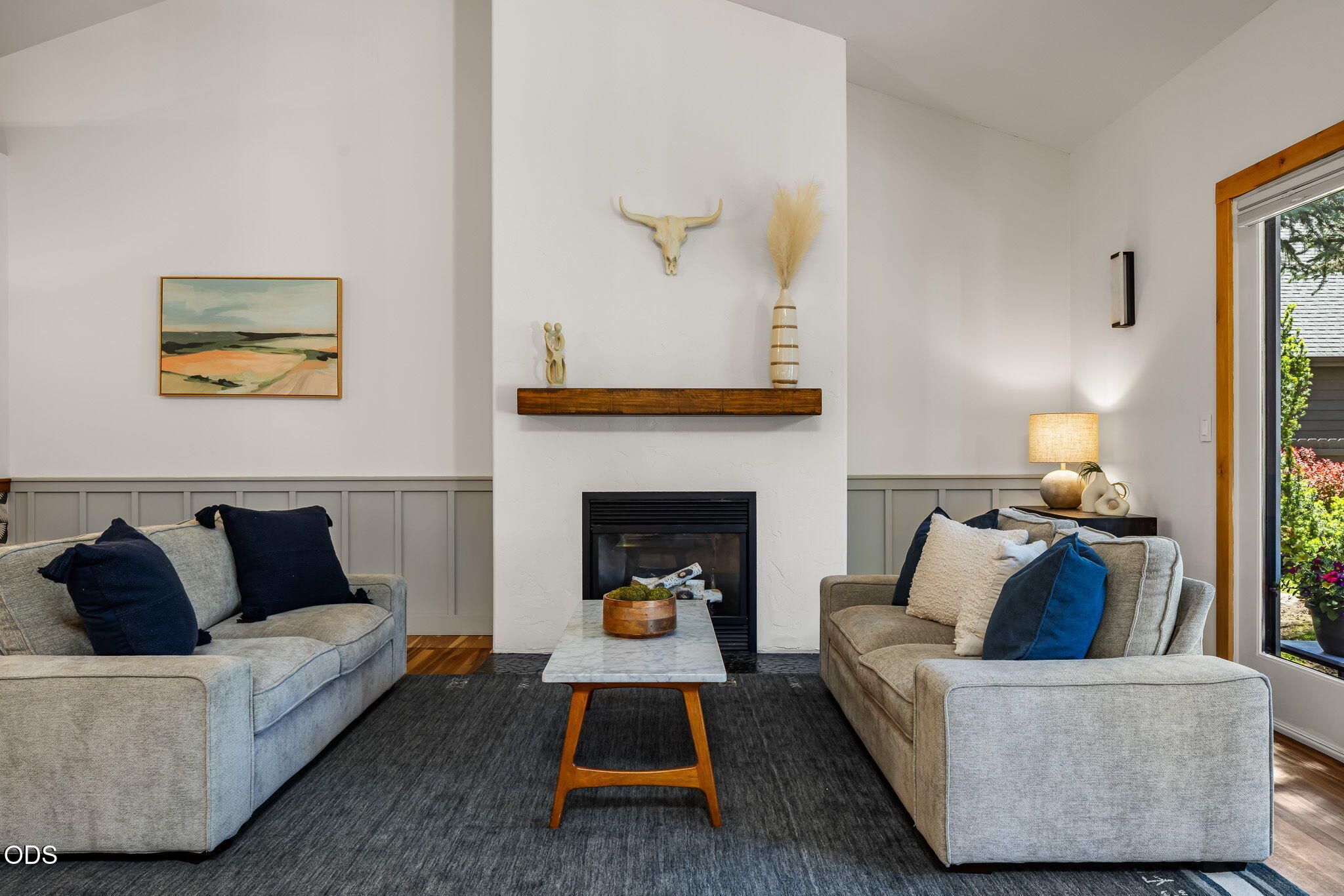 1117 E Creekside Court