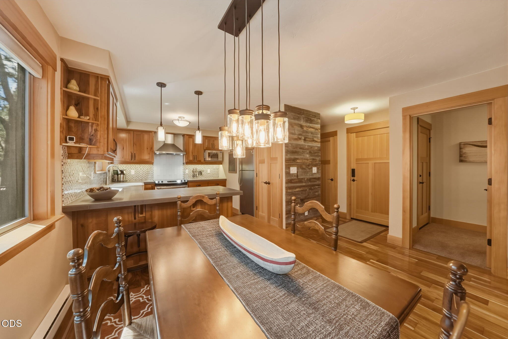 807 E Desperado, UNIT 202