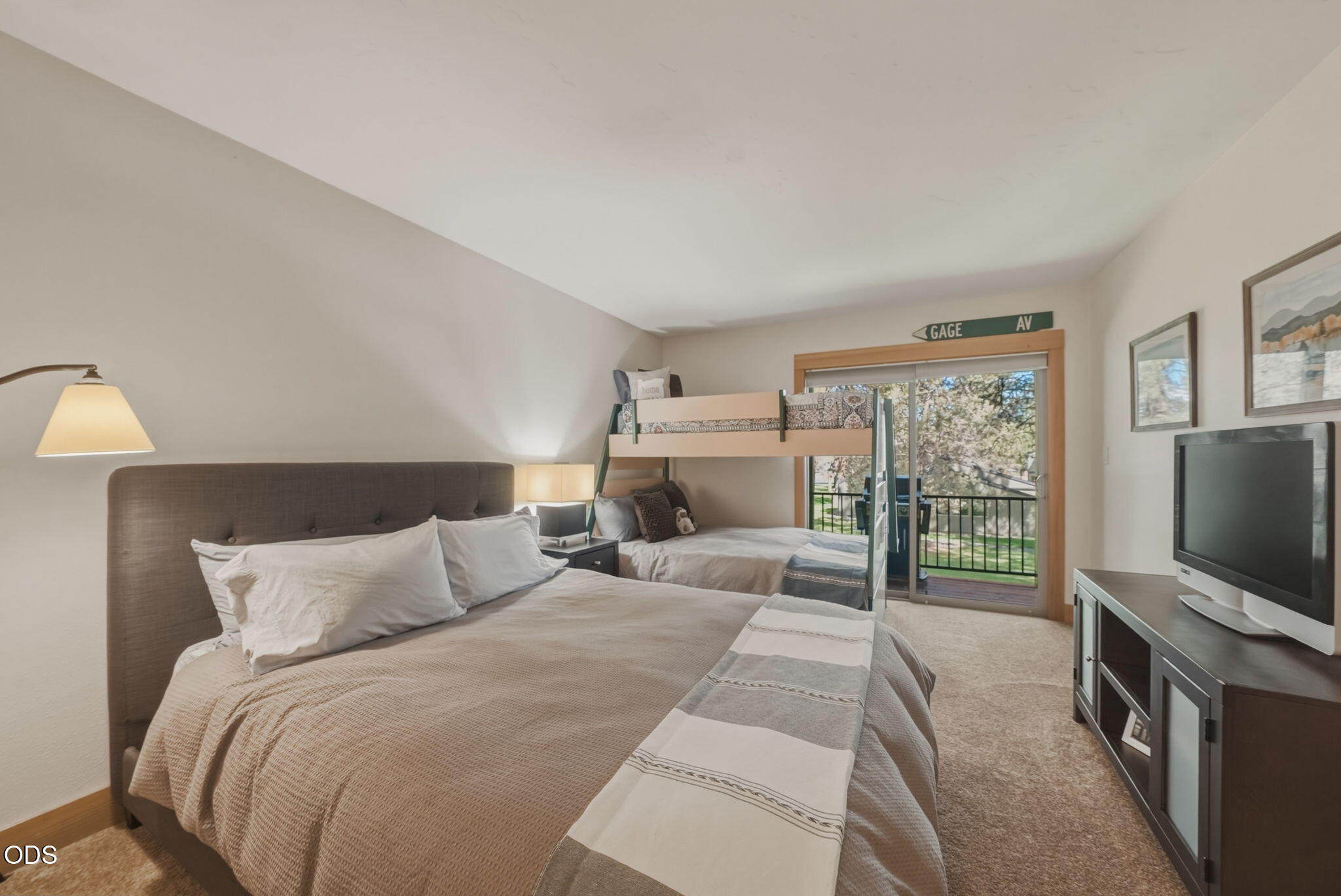 807 E Desperado, UNIT 202