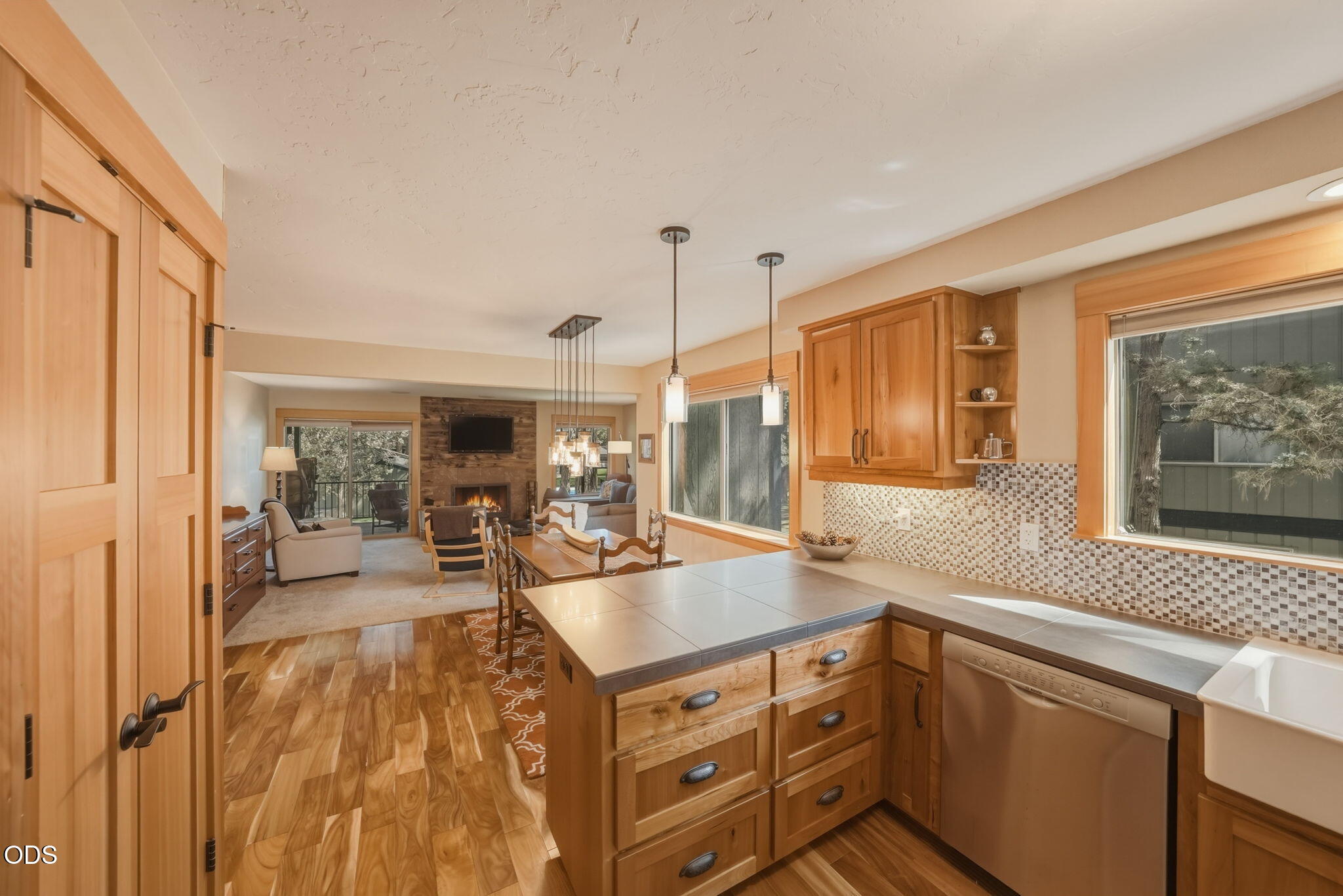 807 E Desperado, UNIT 202