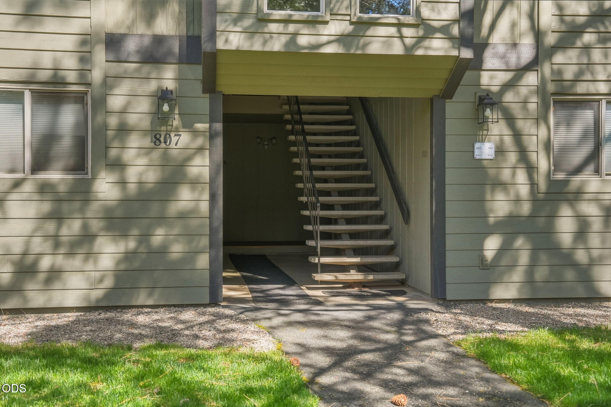 807 E Desperado, UNIT 202