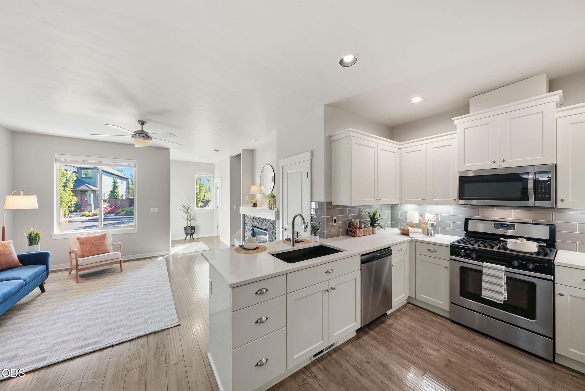 3433 SW 28th Street