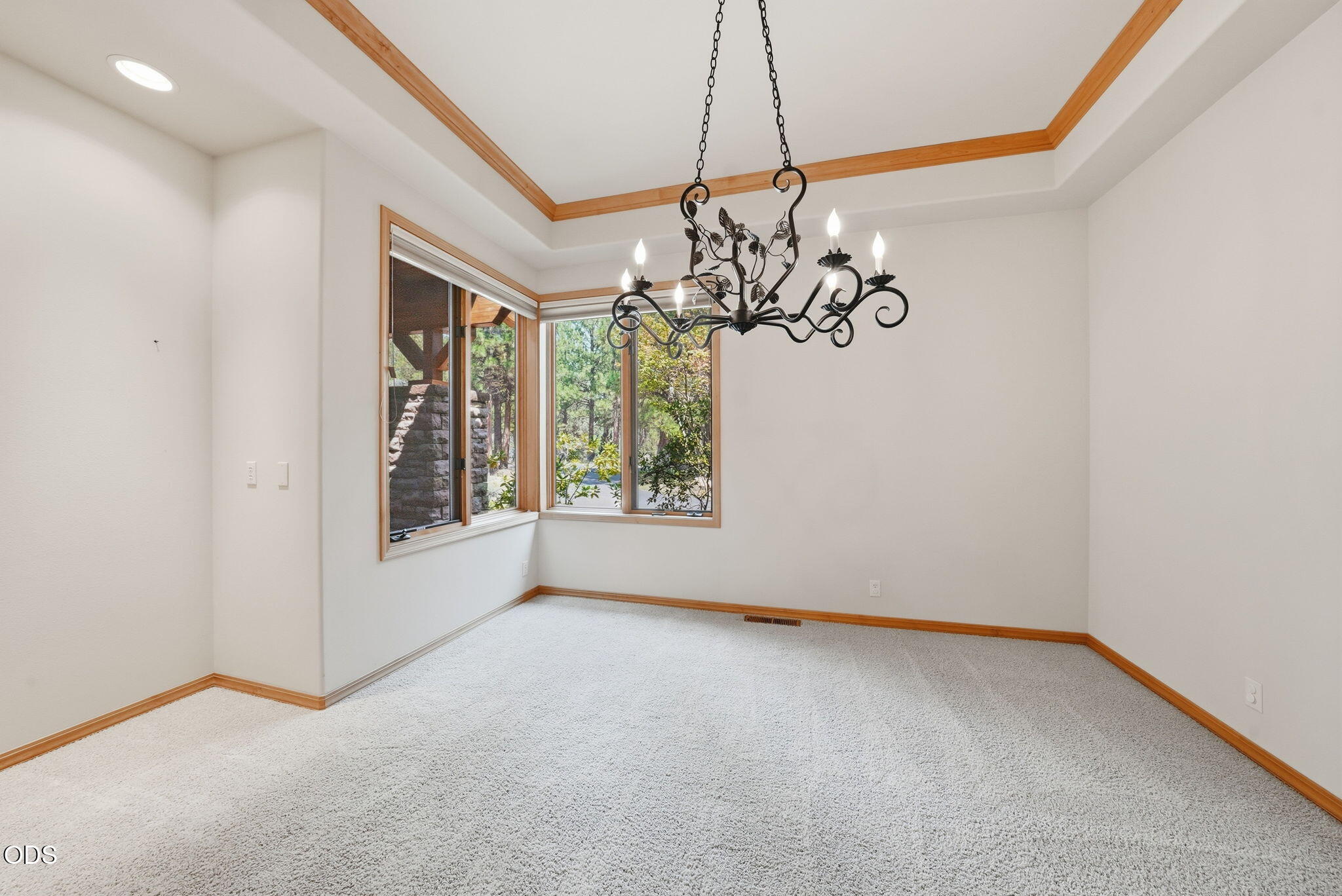 16863 Royal Coachman Drive
