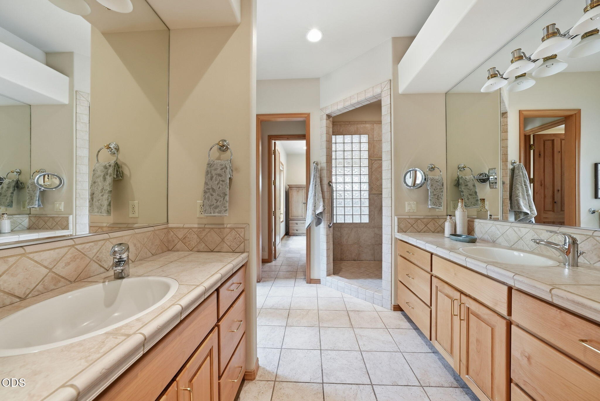 16863 Royal Coachman Drive