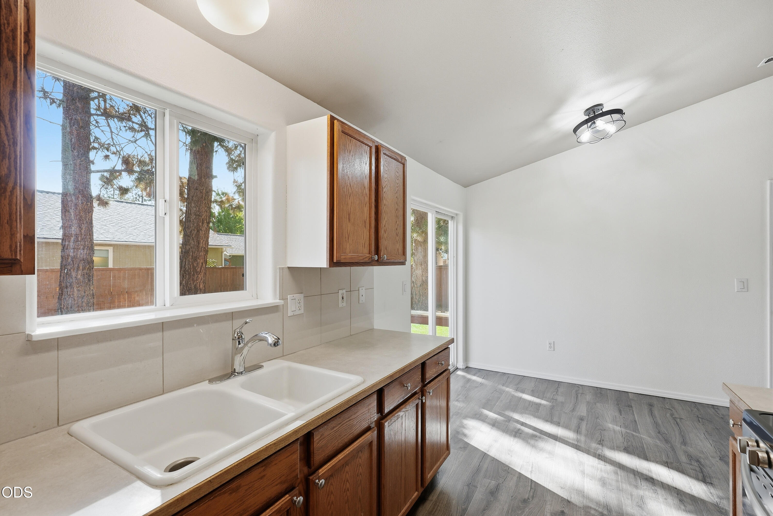 60998 Honkers Lane