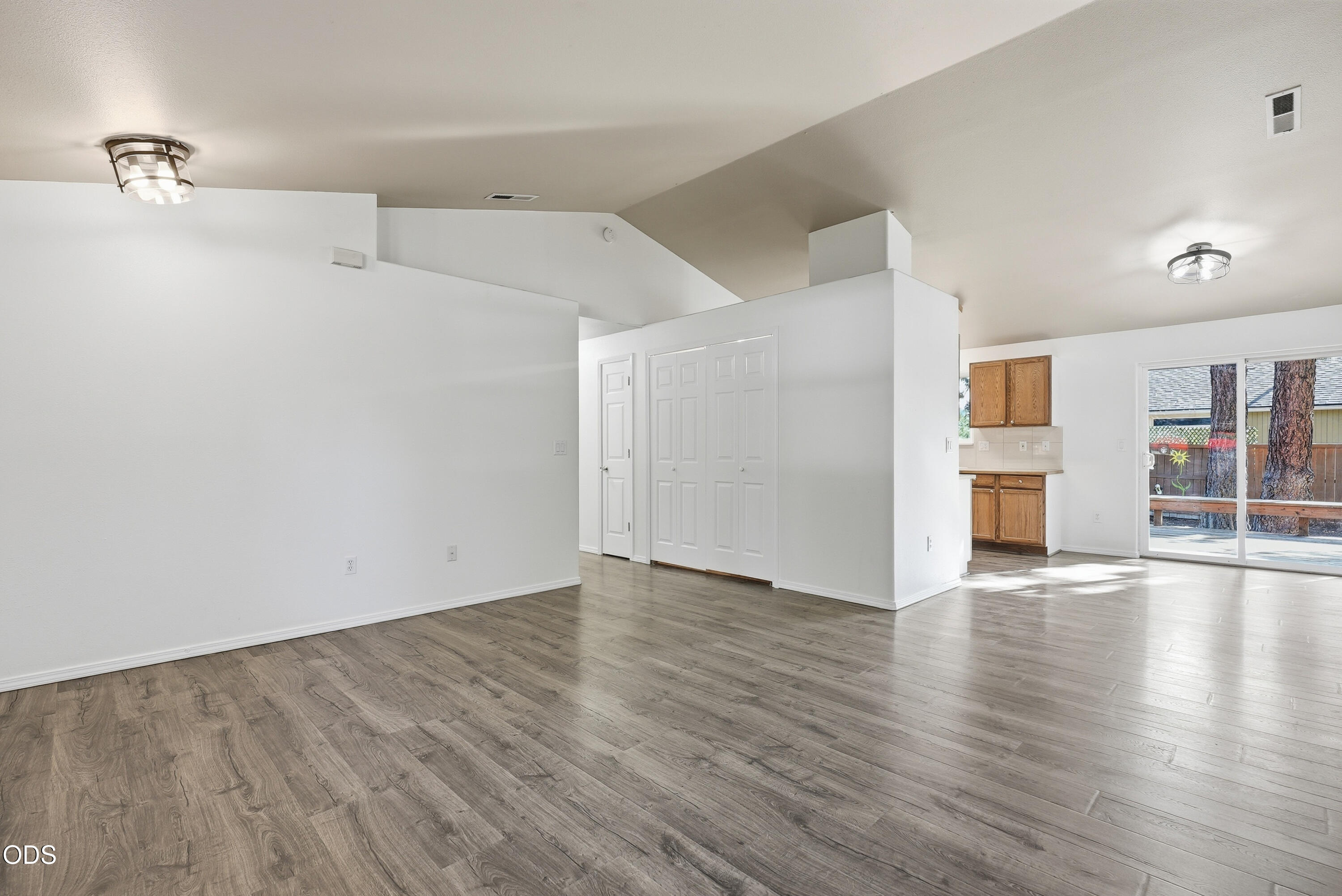 60998 Honkers Lane