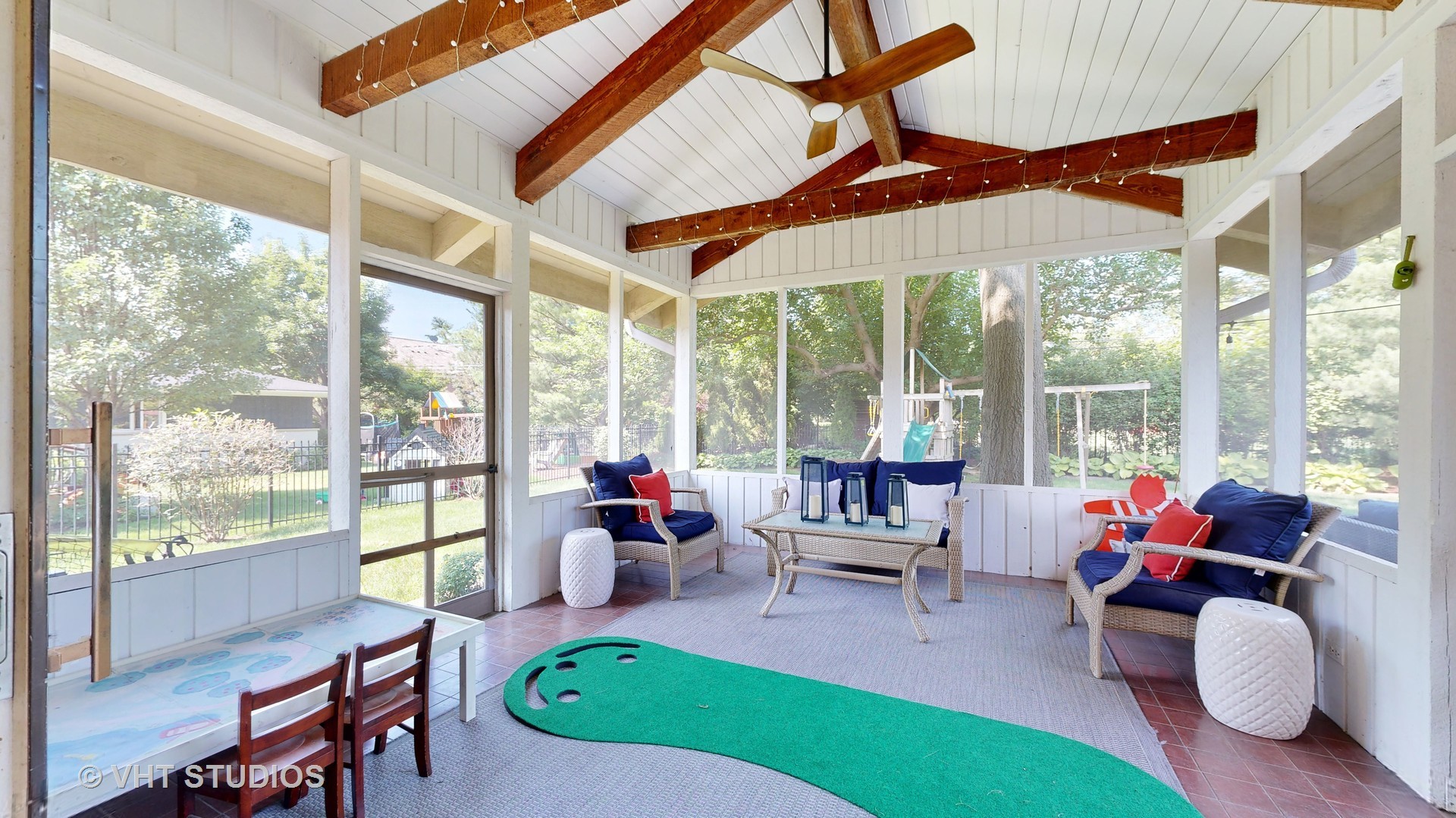 1220 N Kennicott Boulevard