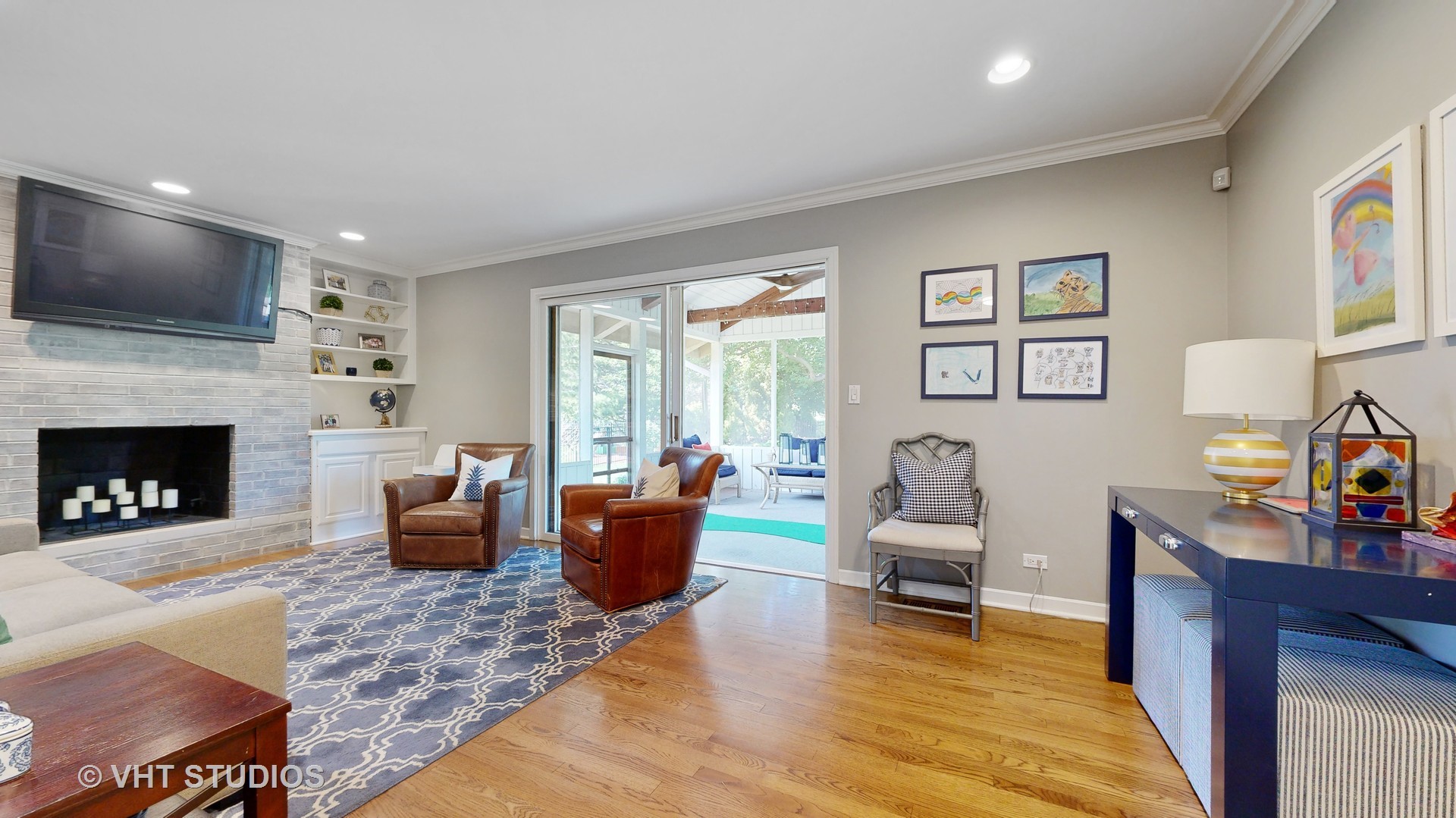 1220 N Kennicott Boulevard