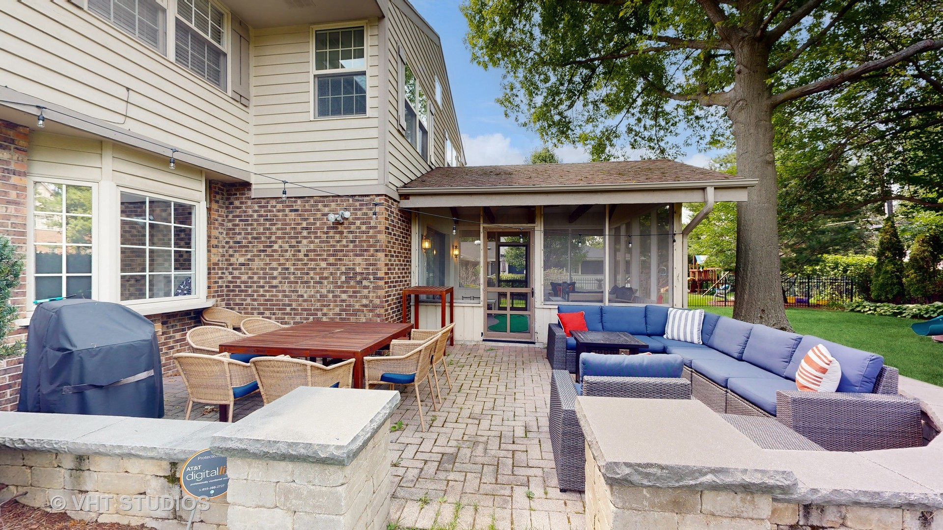 1220 N Kennicott Boulevard