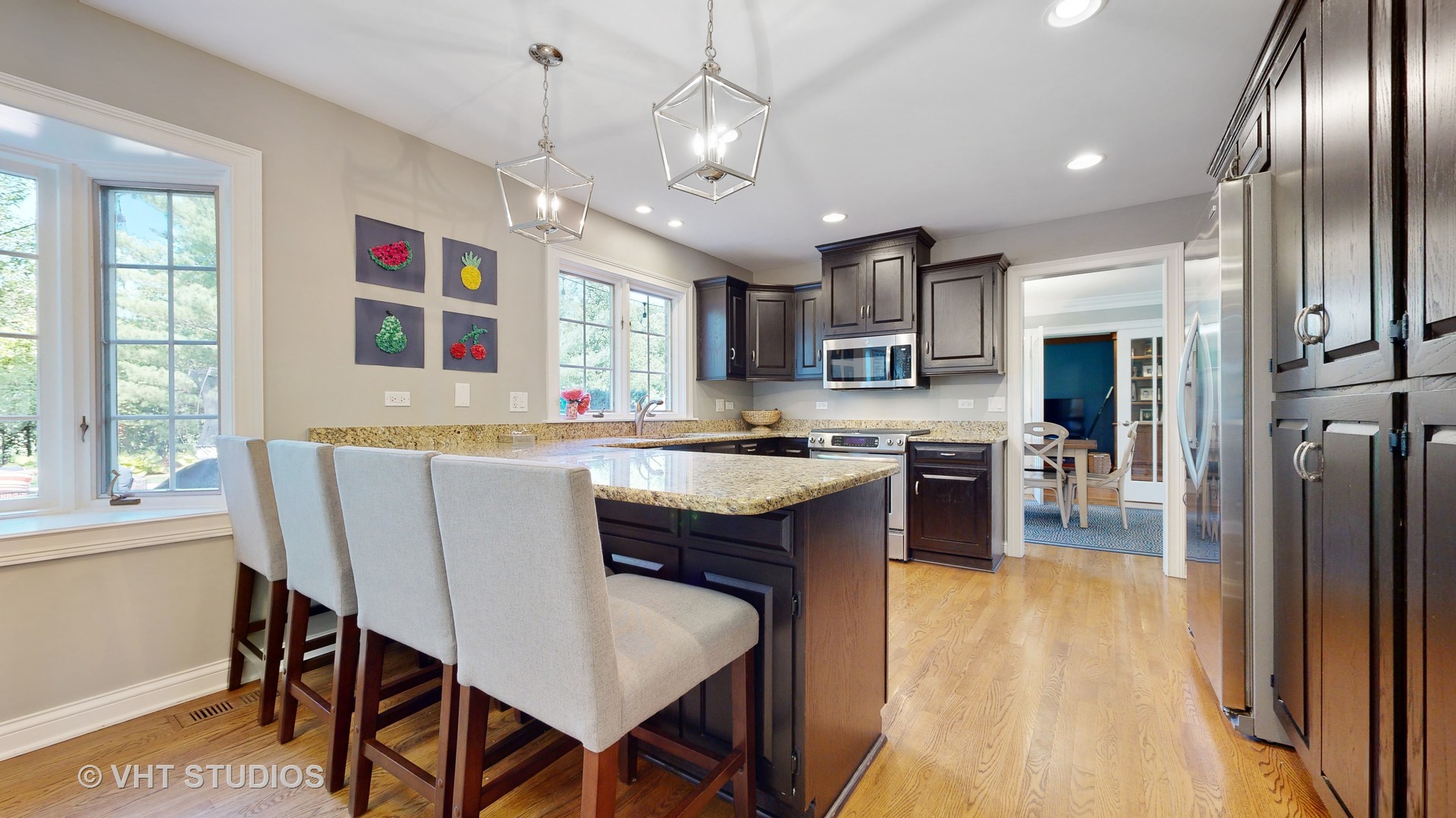 1220 N Kennicott Boulevard