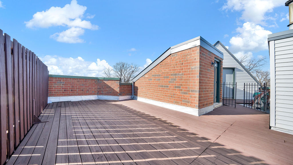 2500 N Seminary Avenue Unit: 1W