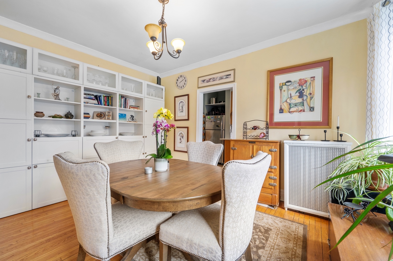 2501 N Washtenaw Avenue Unit: 1