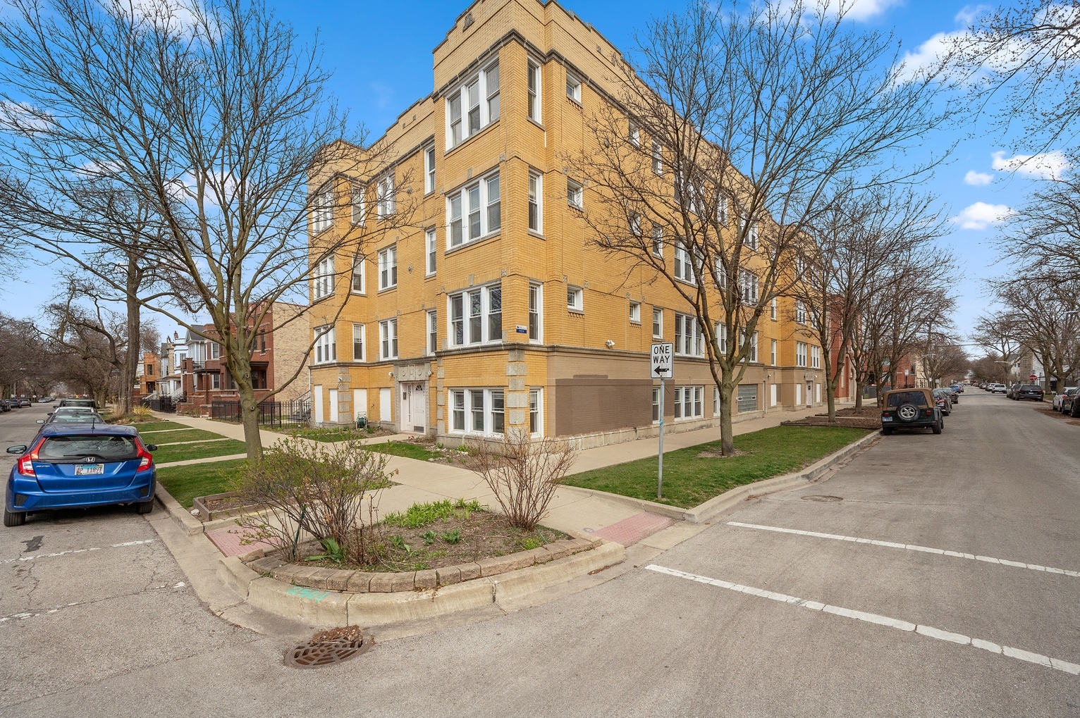 2501 N Washtenaw Avenue Unit: 1