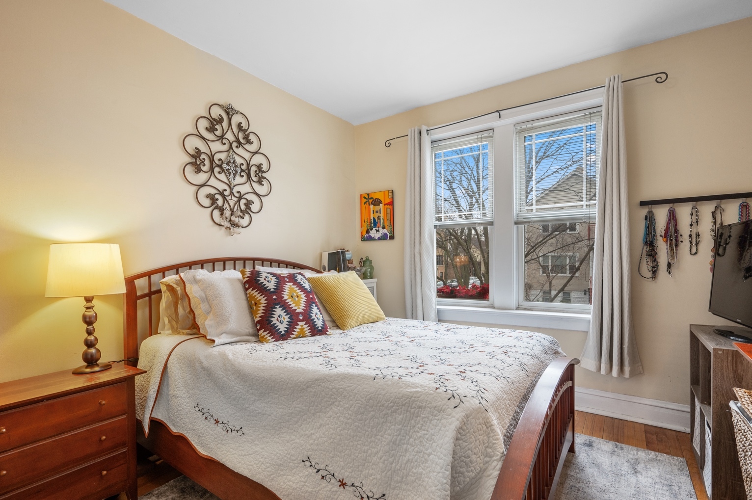 2501 N Washtenaw Avenue Unit: 1