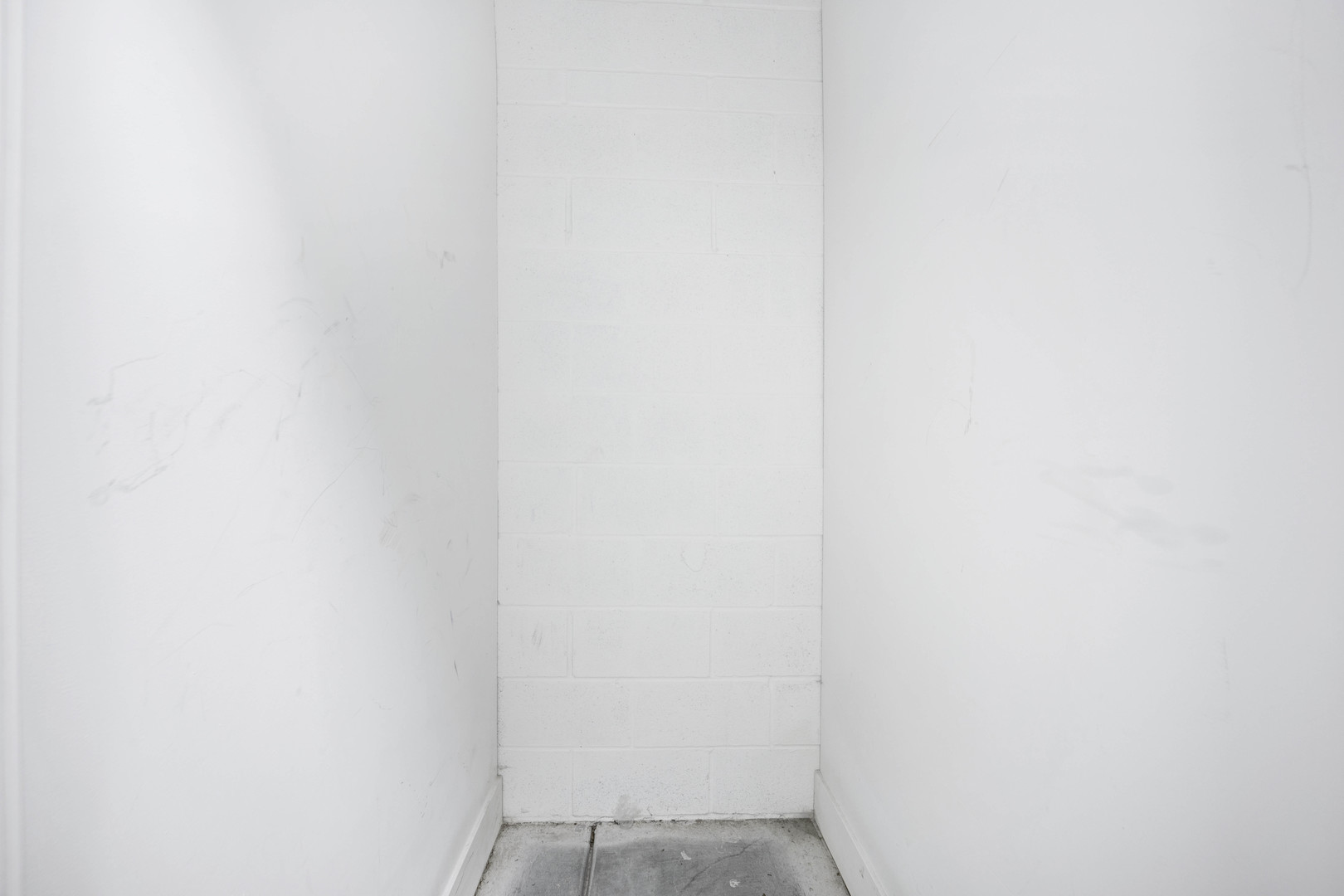 2034 N Avondale Avenue Unit: 2E