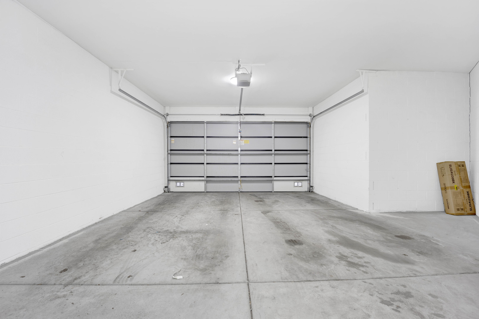 2034 N Avondale Avenue Unit: 2E