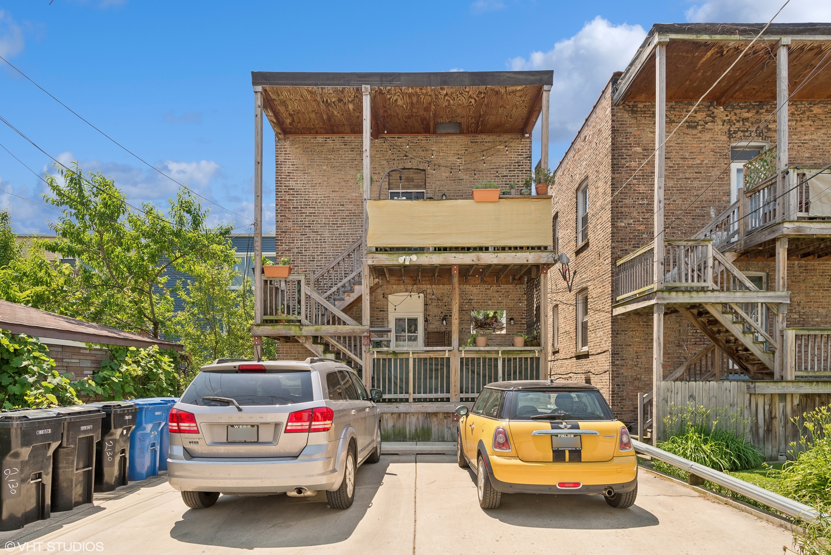 2130 W Iowa Street