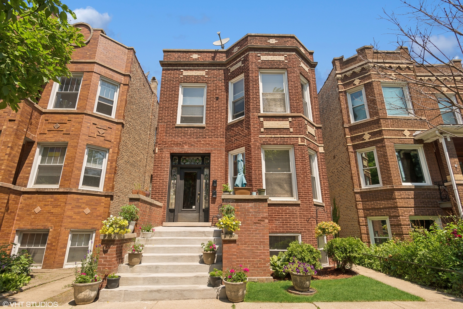 2130 W Iowa Street