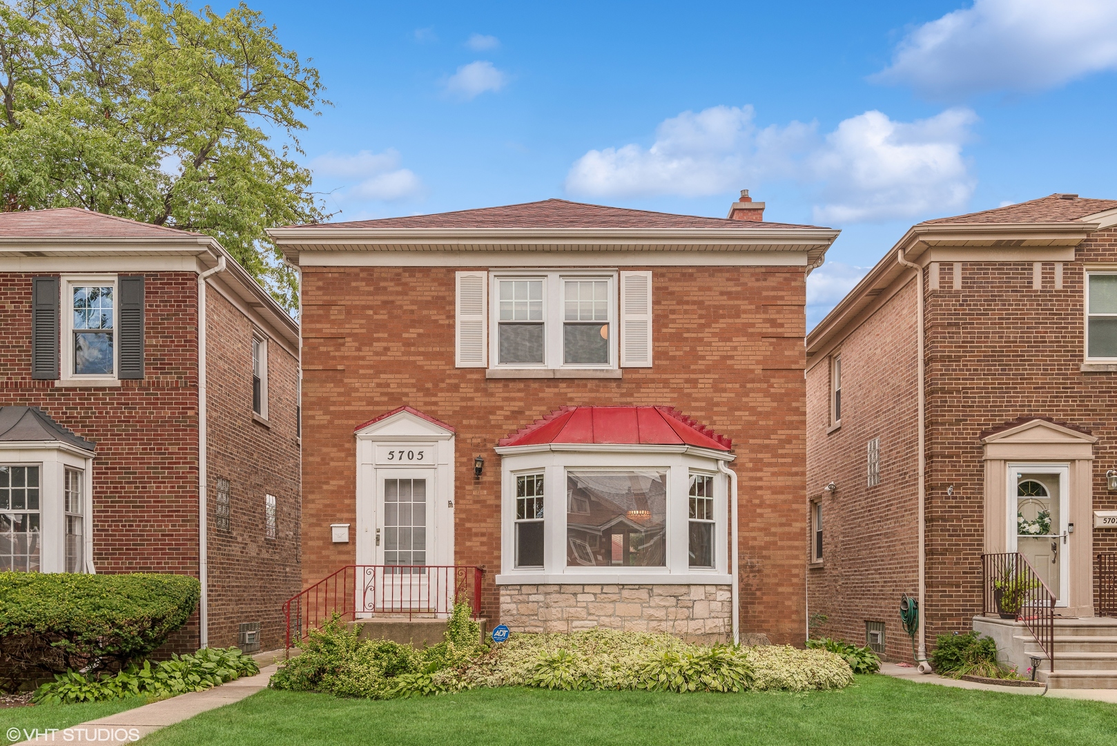 5705 W Pensacola Avenue