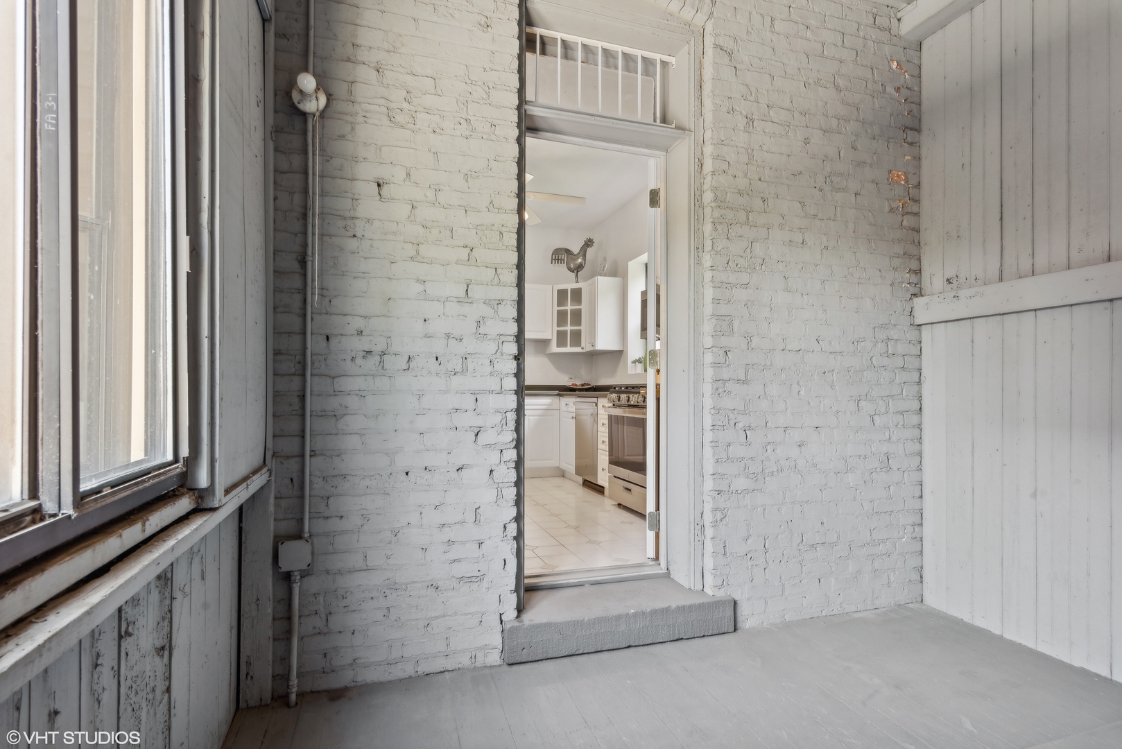 3146 W Medill Avenue Unit: 2E