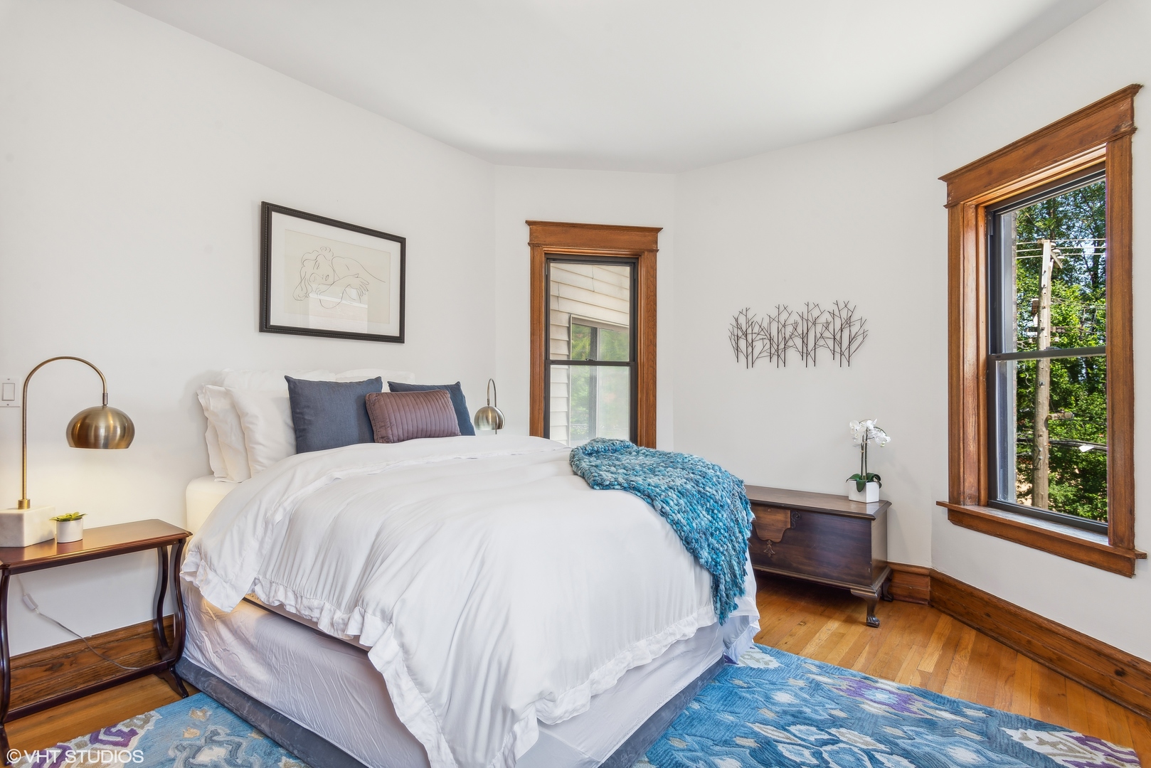 3146 W Medill Avenue Unit: 2E