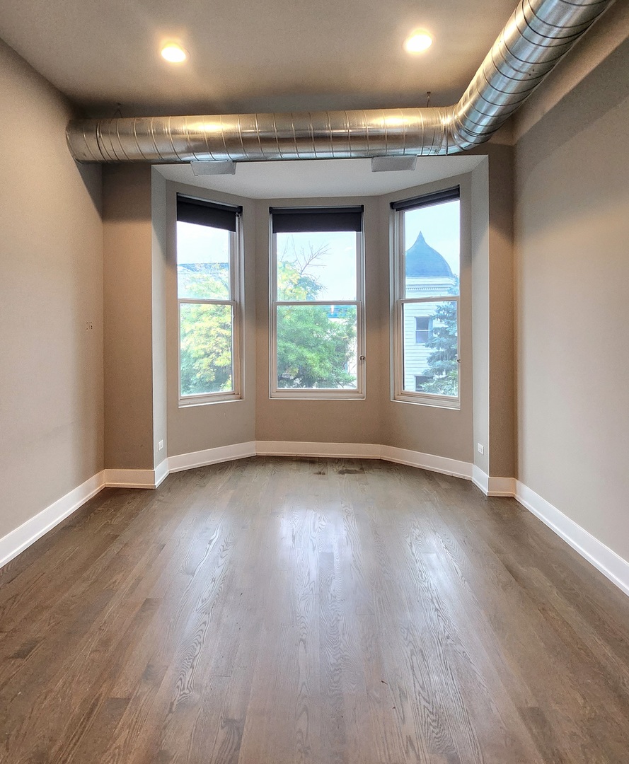 837 N Wolcott Avenue Unit: 3F