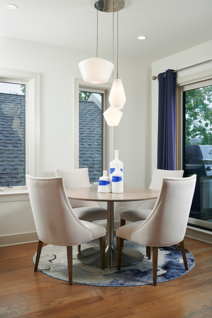 3828 N Racine Avenue Unit: 3