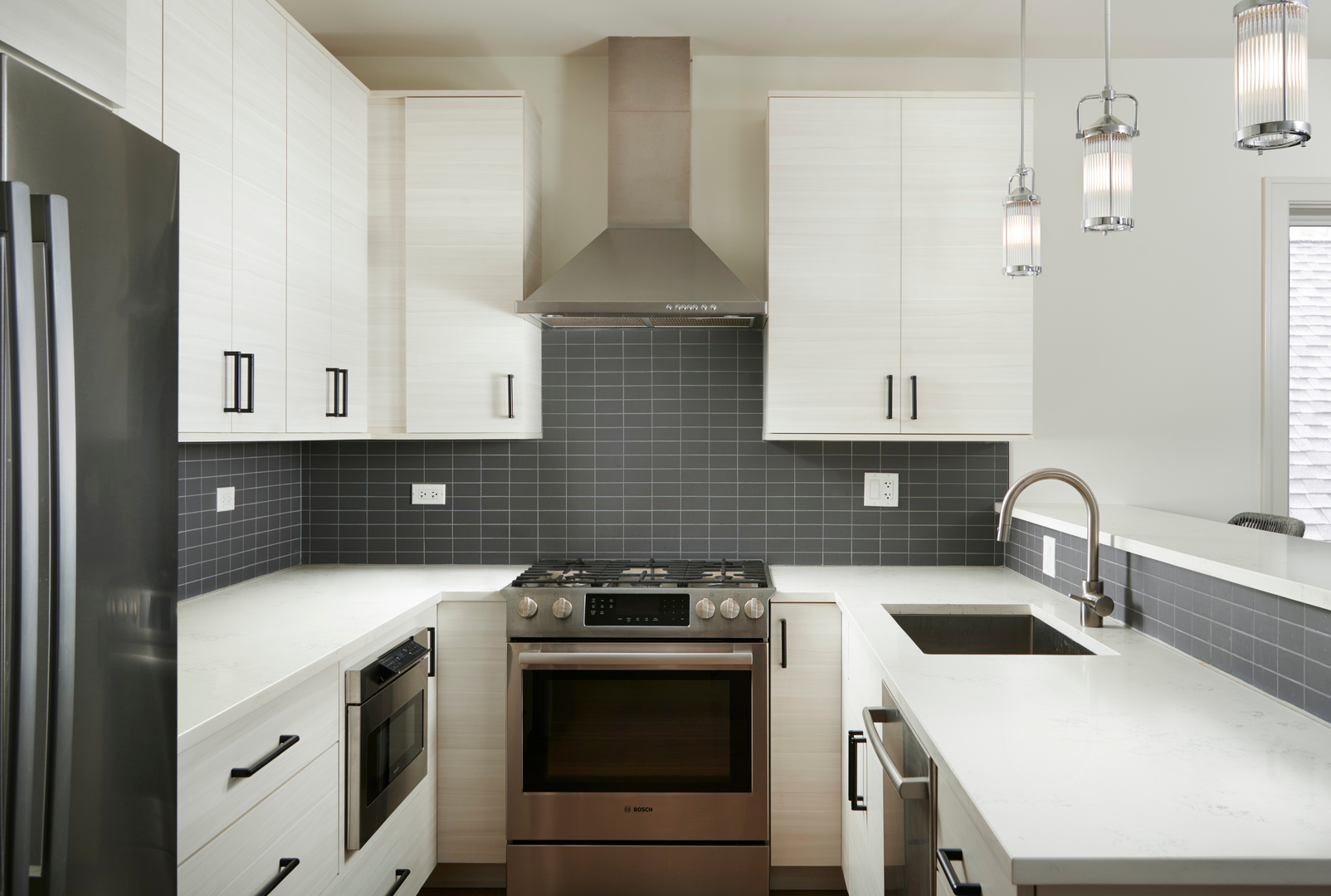 3828 N Racine Avenue Unit: 3