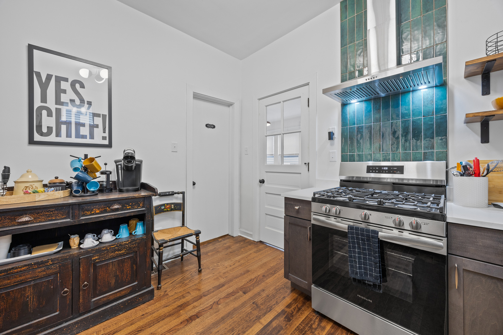 2148 W Belle Plaine Avenue Unit: 1
