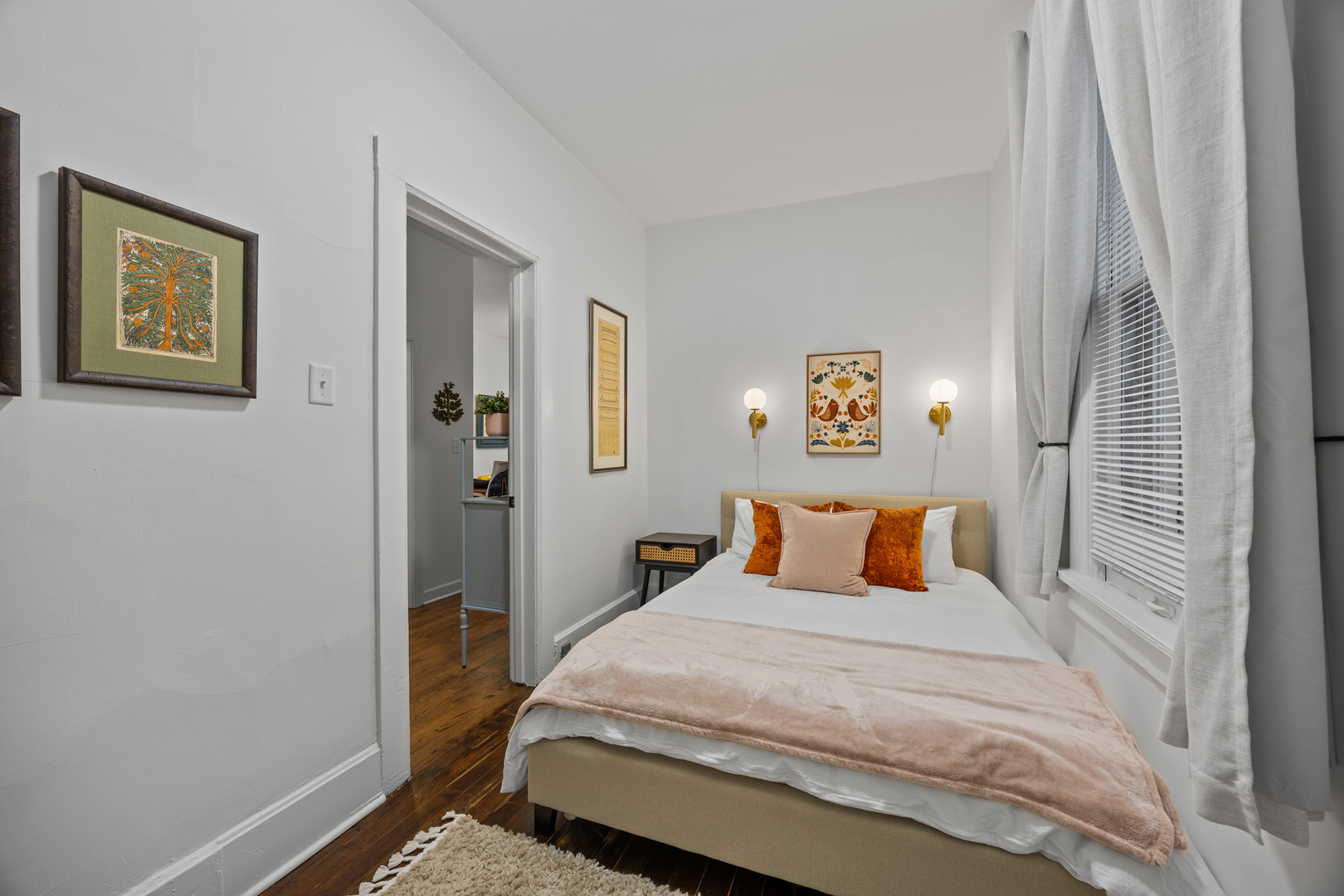 2148 W Belle Plaine Avenue Unit: 1