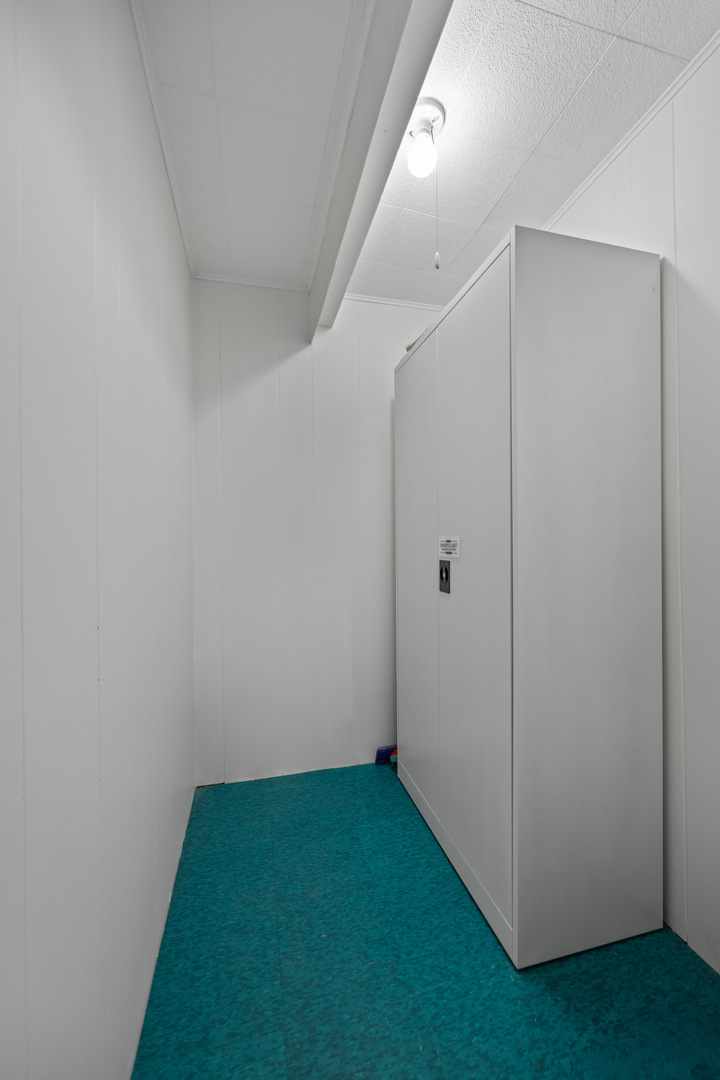 2148 W Belle Plaine Avenue Unit: 1